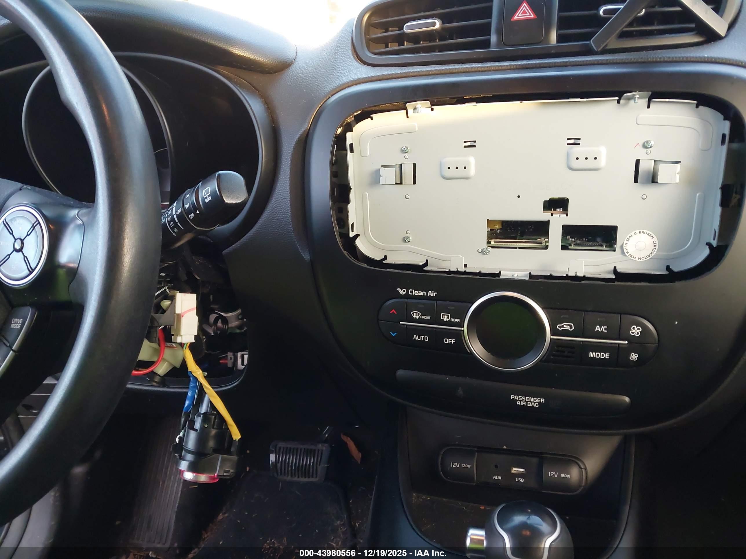 KIA SOUL image 6