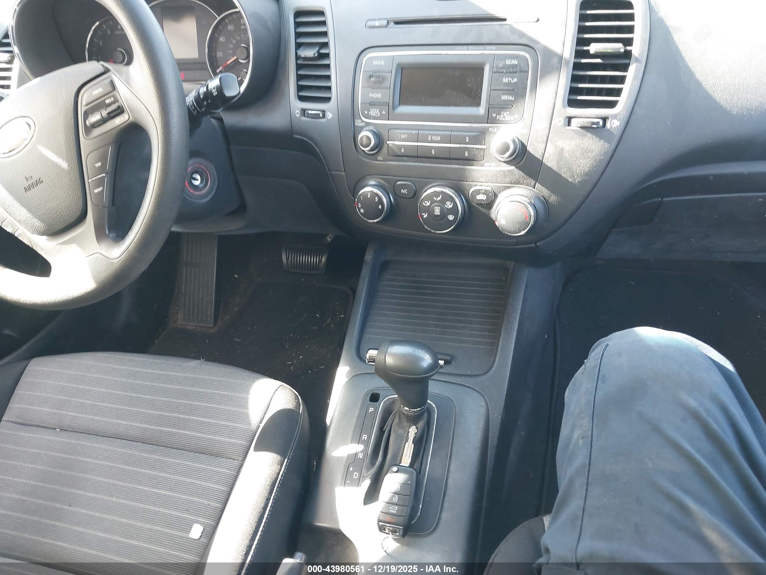 KIA FORTE image 11