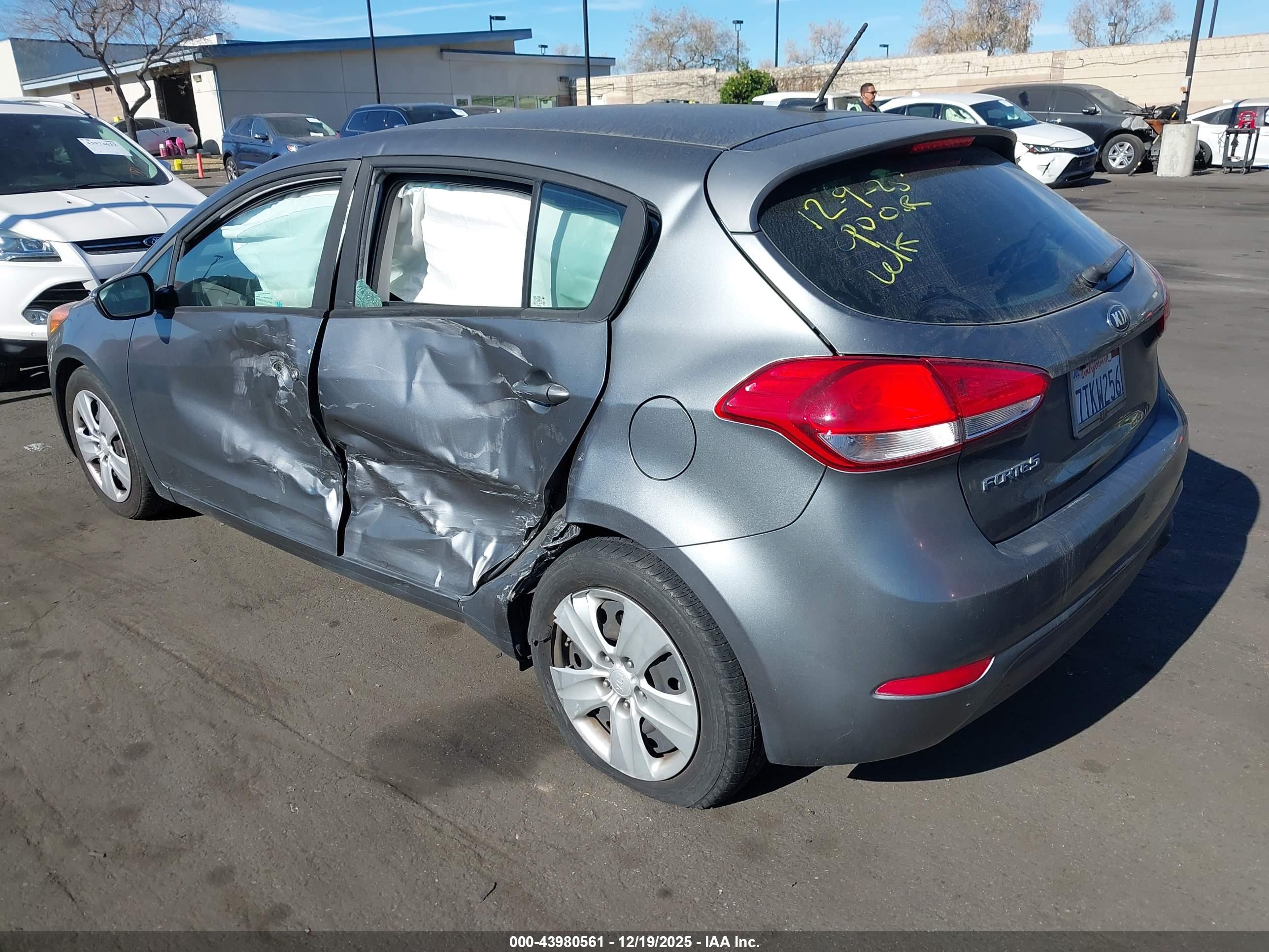 KIA FORTE image 3