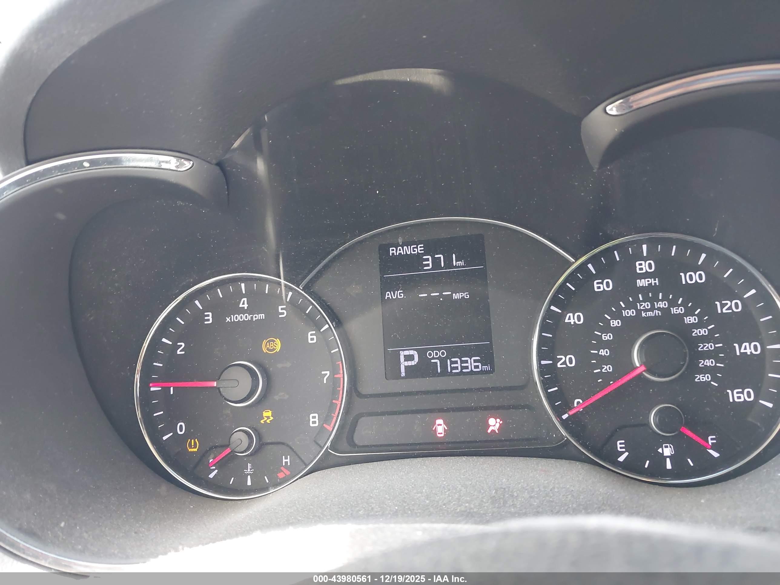 KIA FORTE image 7