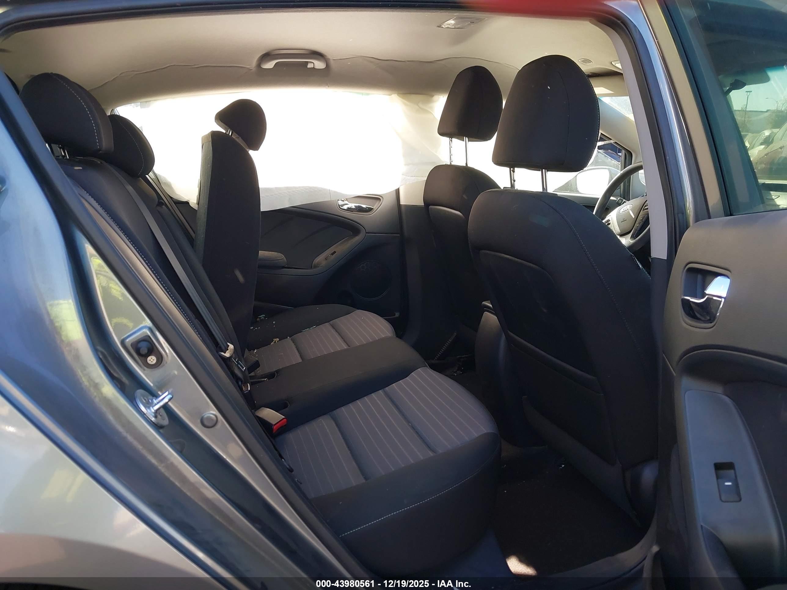 KIA FORTE image 8