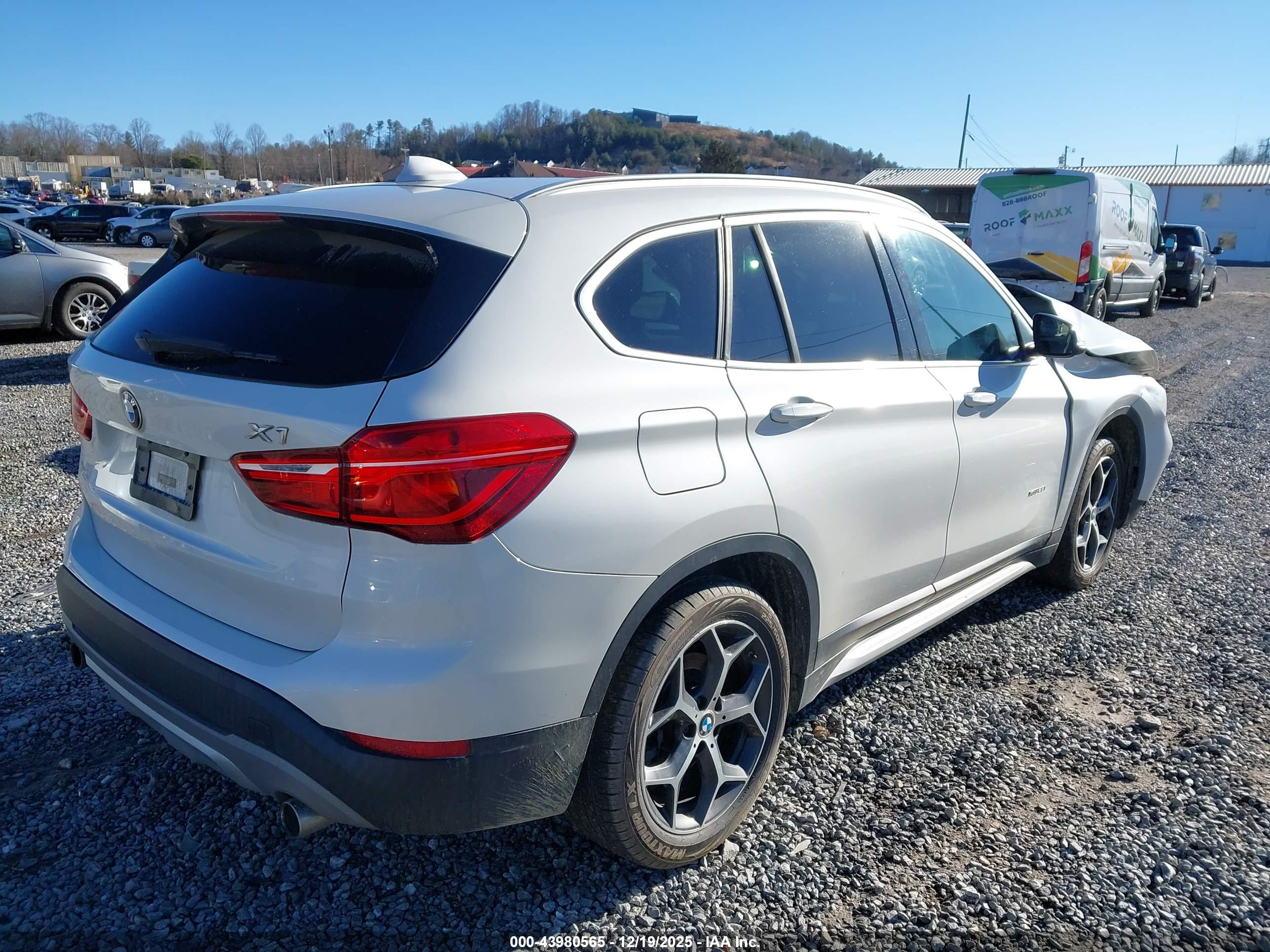 BMW X1 image 4