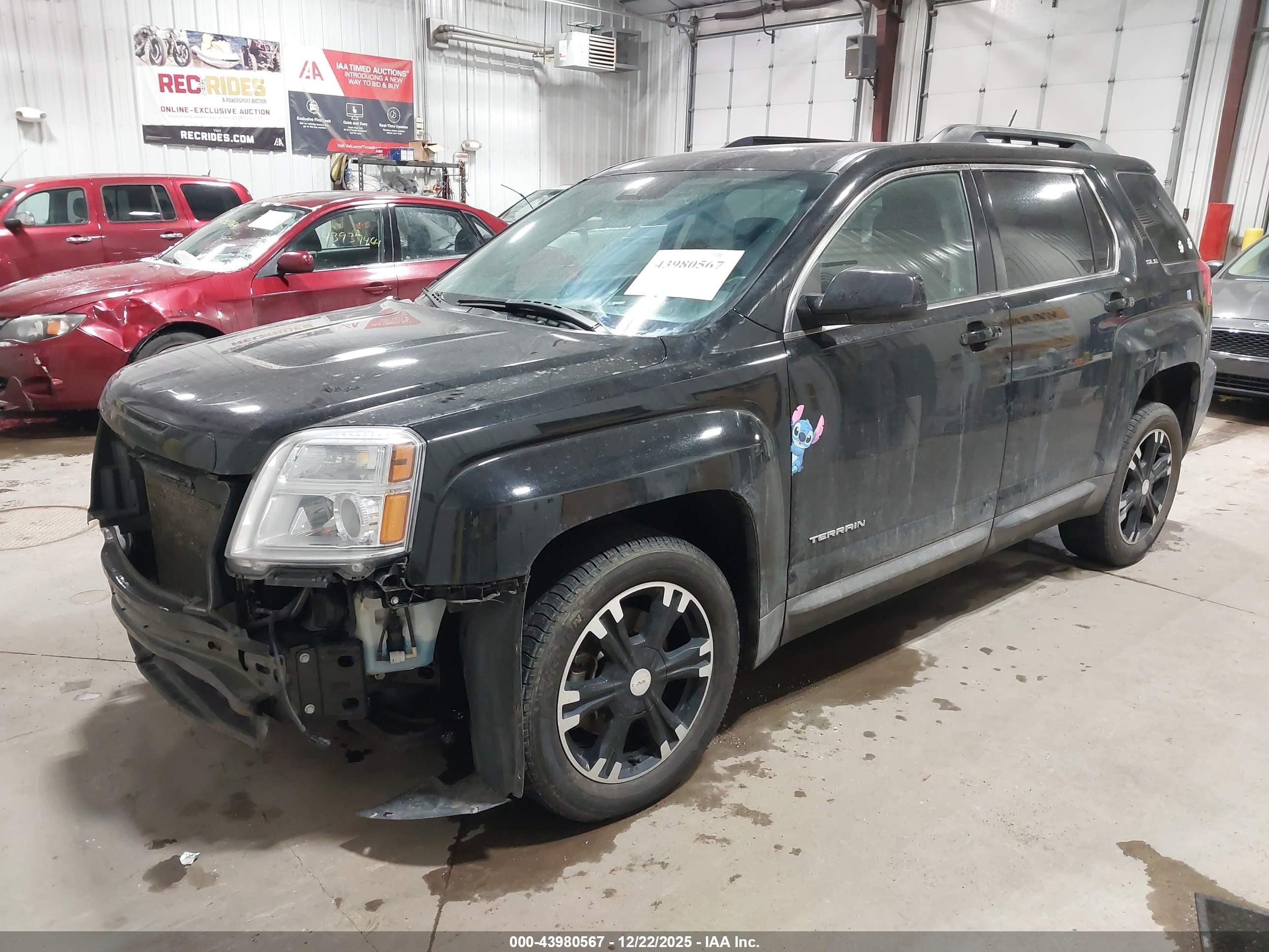 GMC TERRAIN image 2