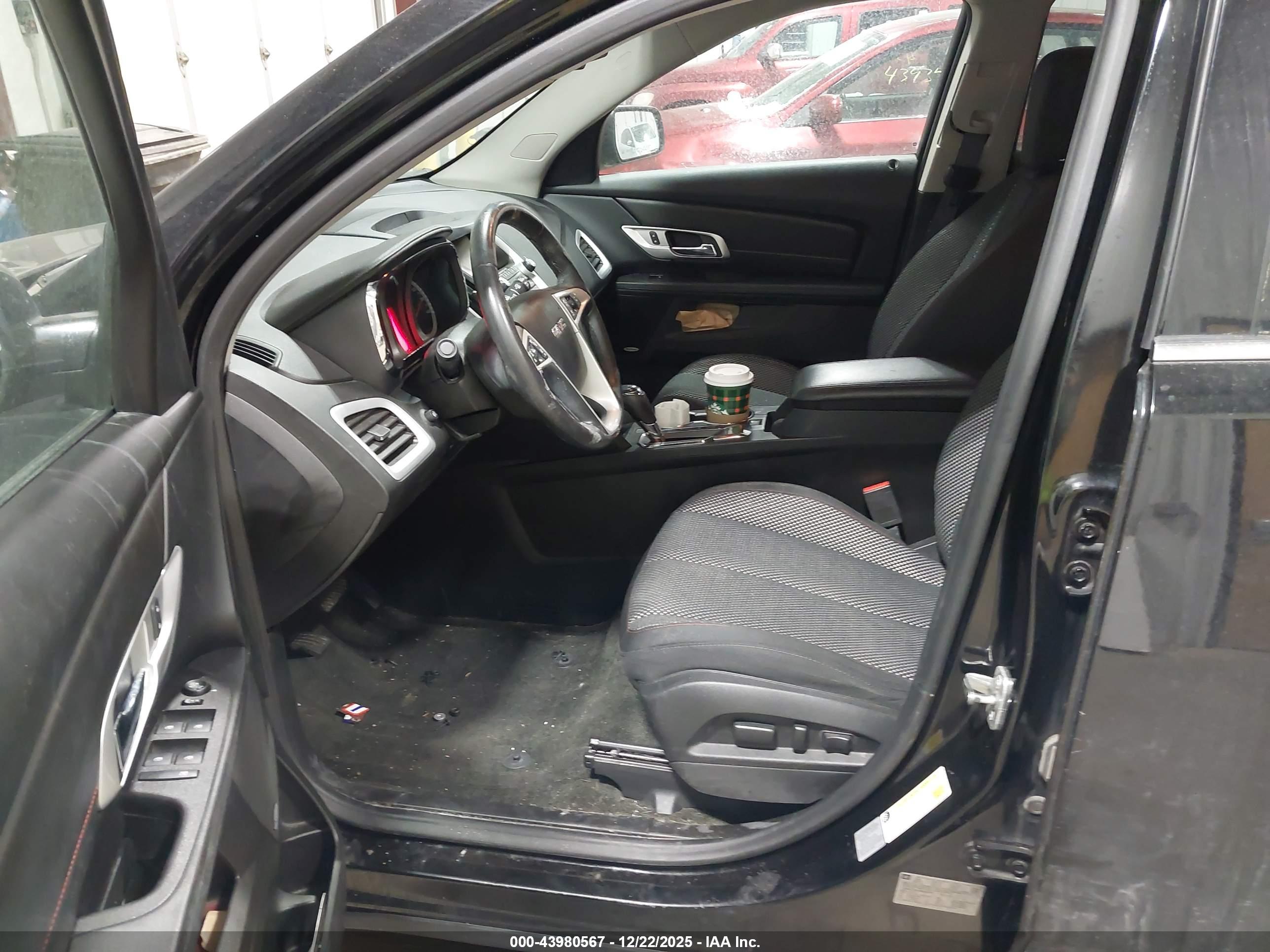 GMC TERRAIN image 5