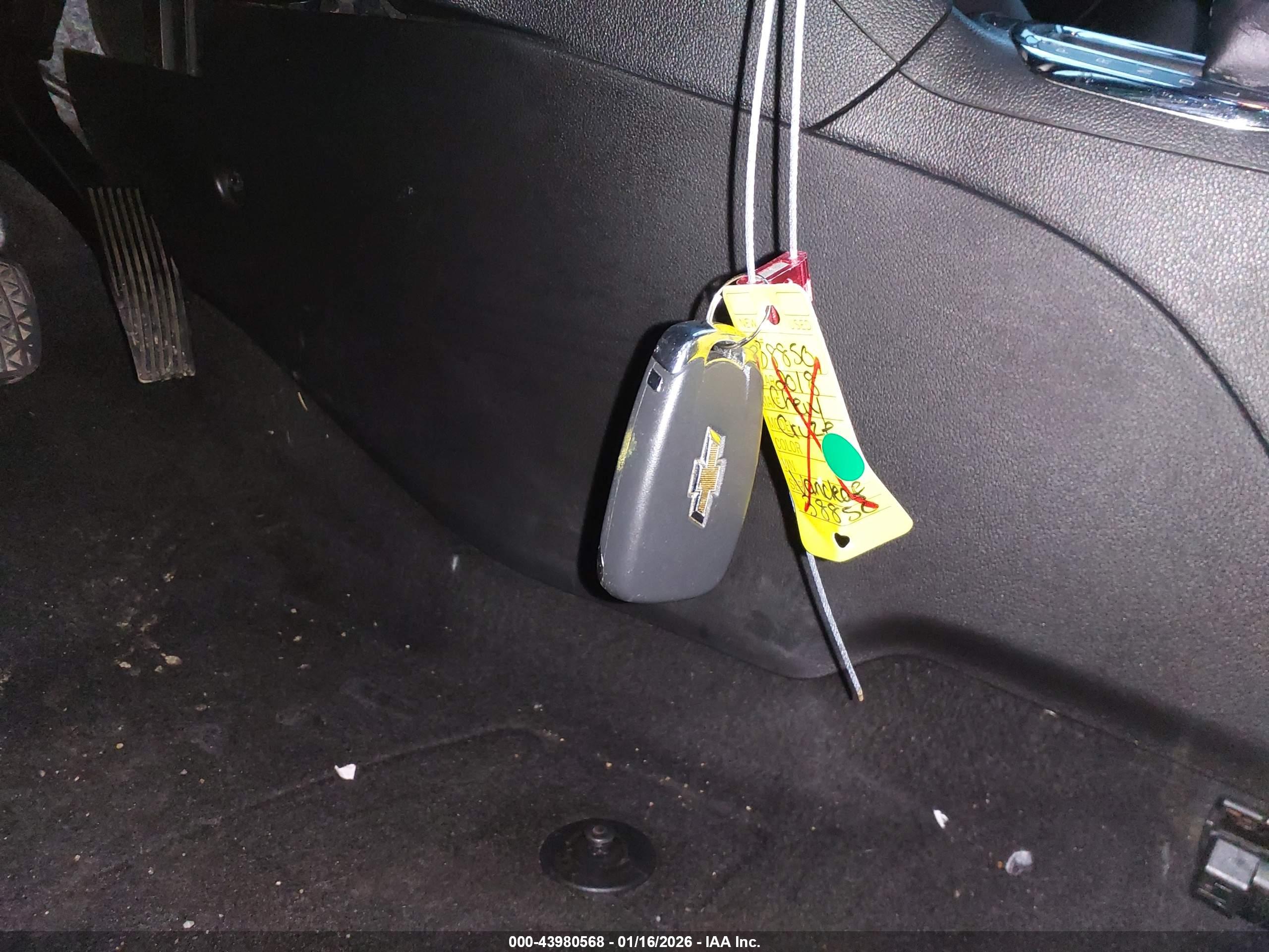 CHEVROLET CRUZE image 11