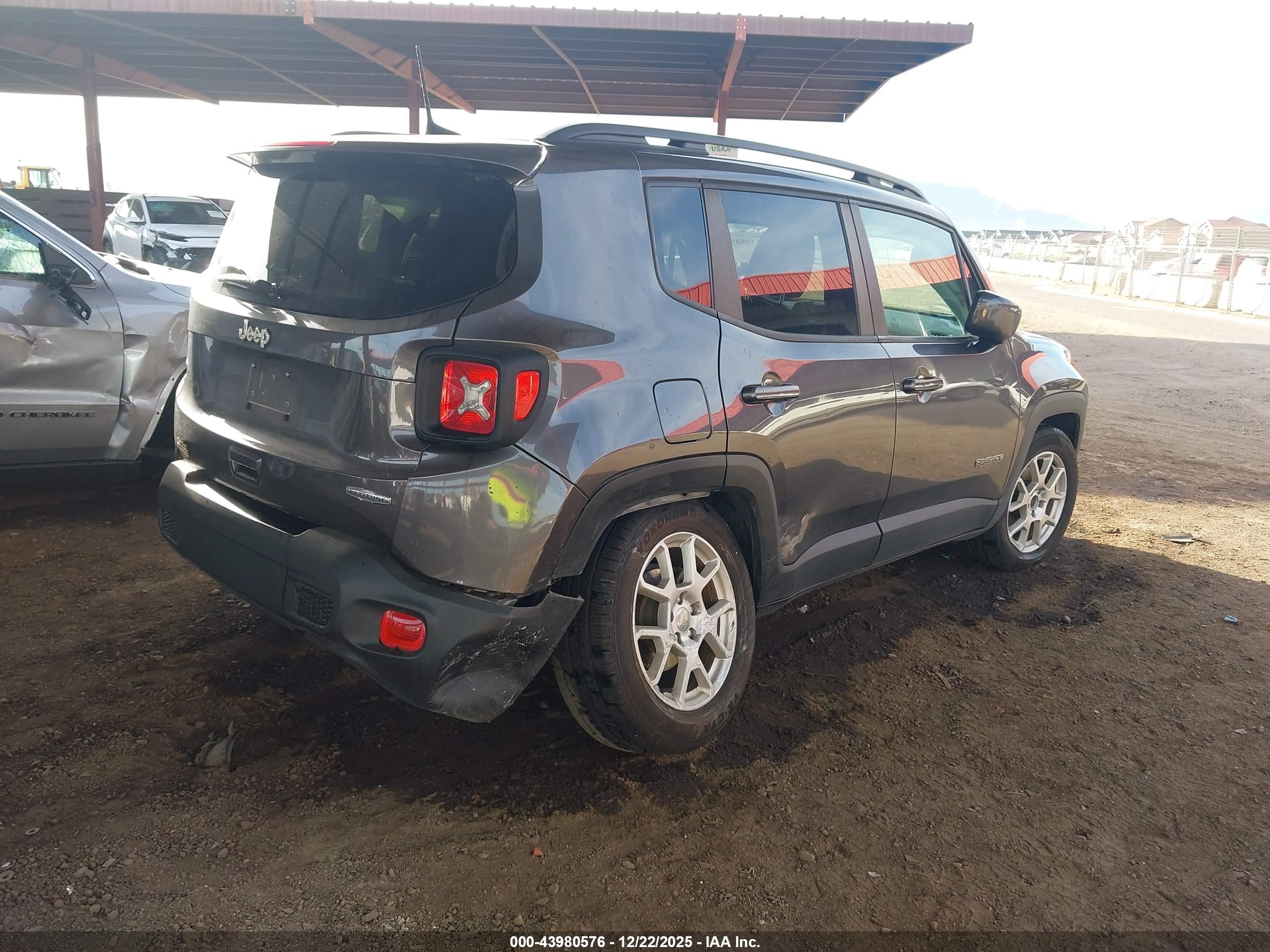 JEEP RENEGADE image 4