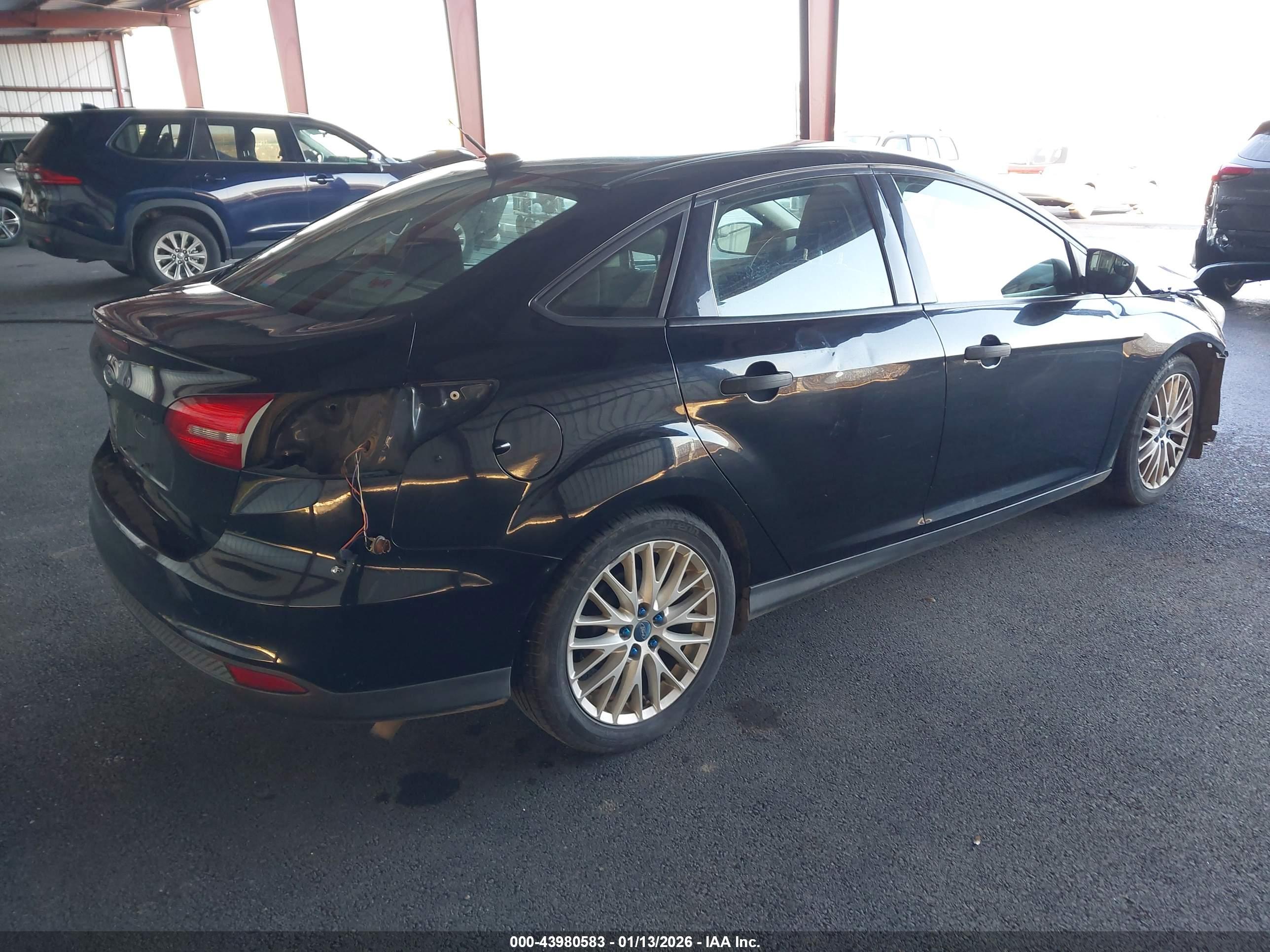 FORD FOCUS image 4