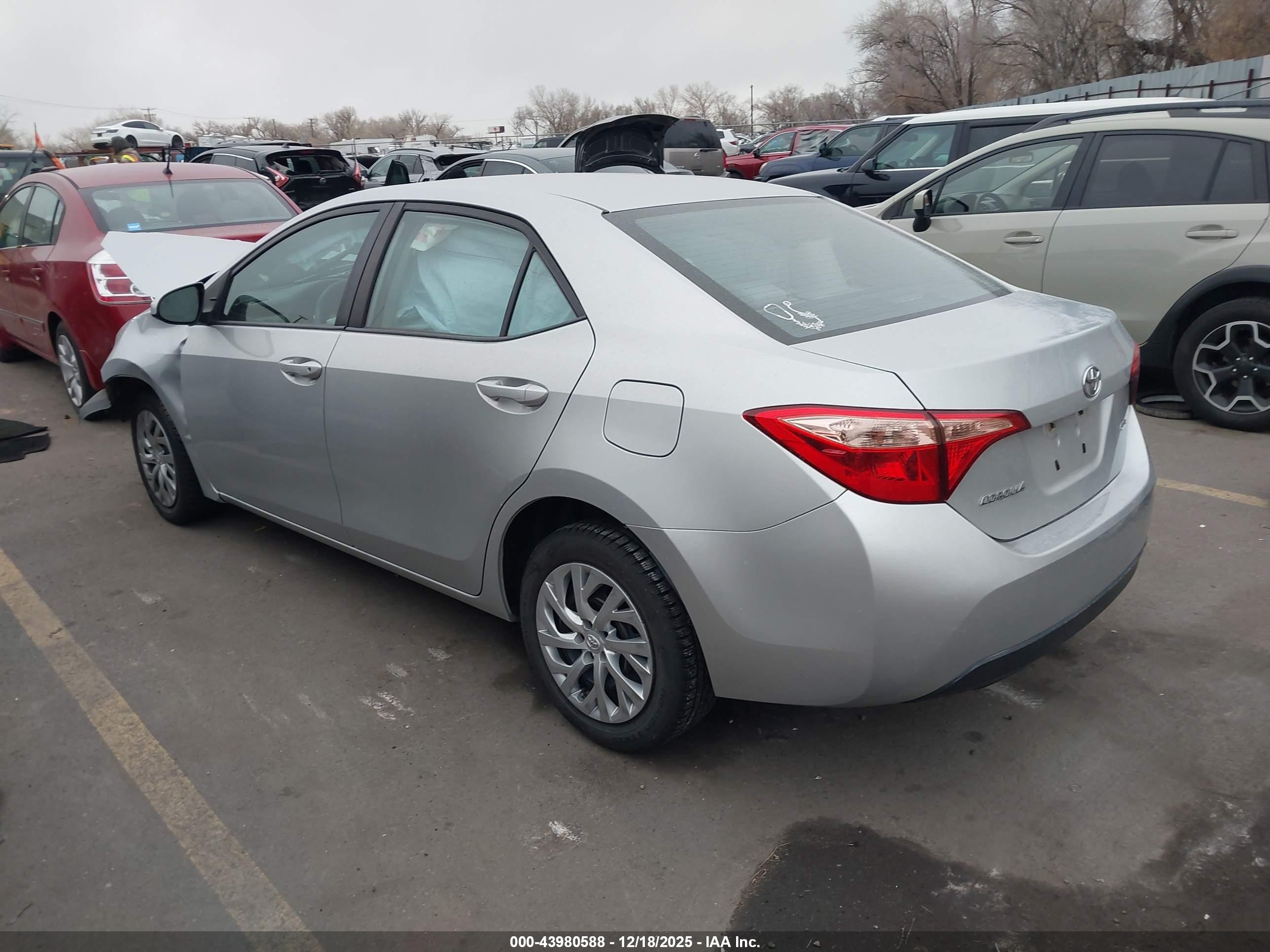 TOYOTA COROLLA image 3