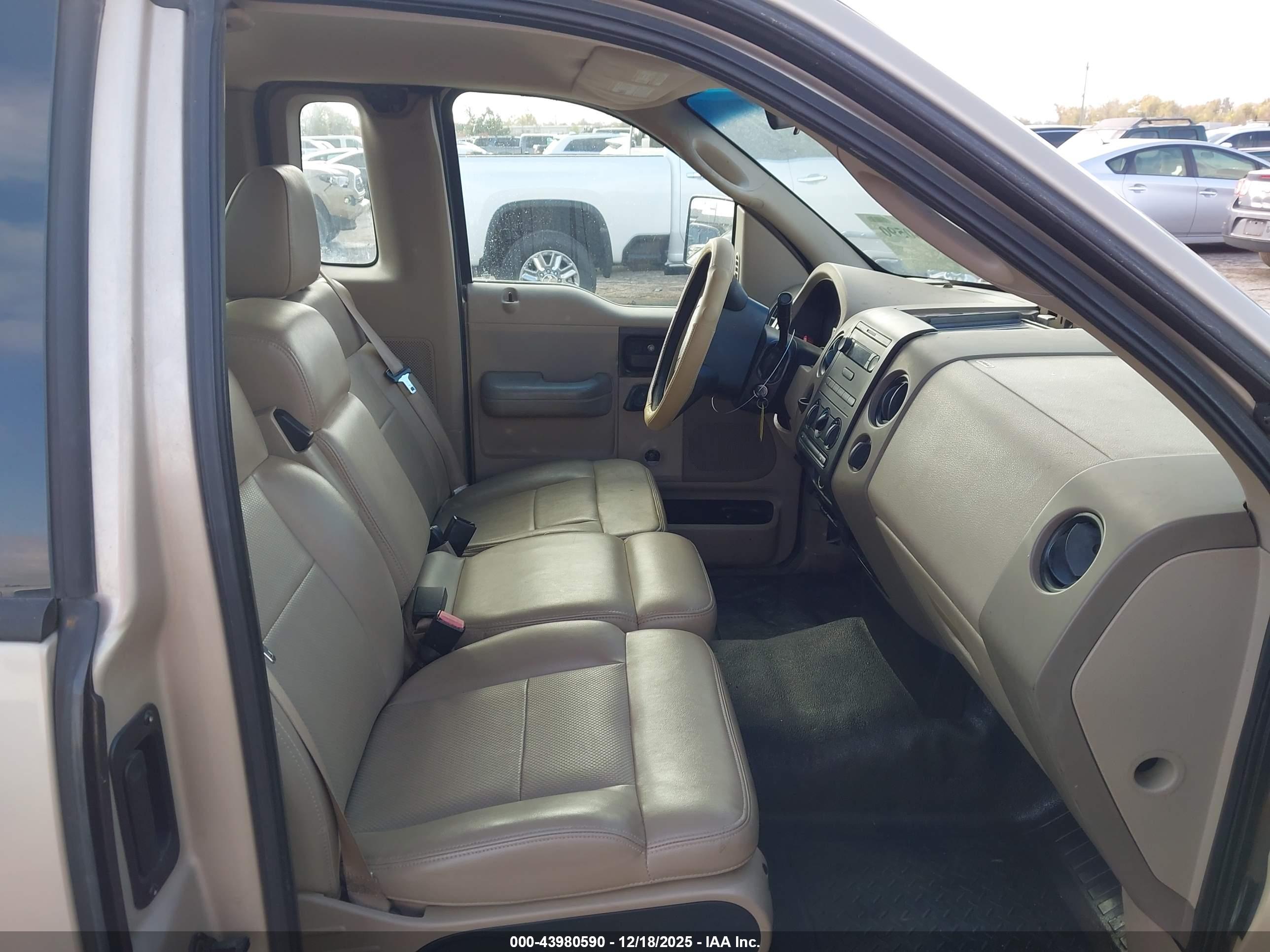 FORD F-150 image 8
