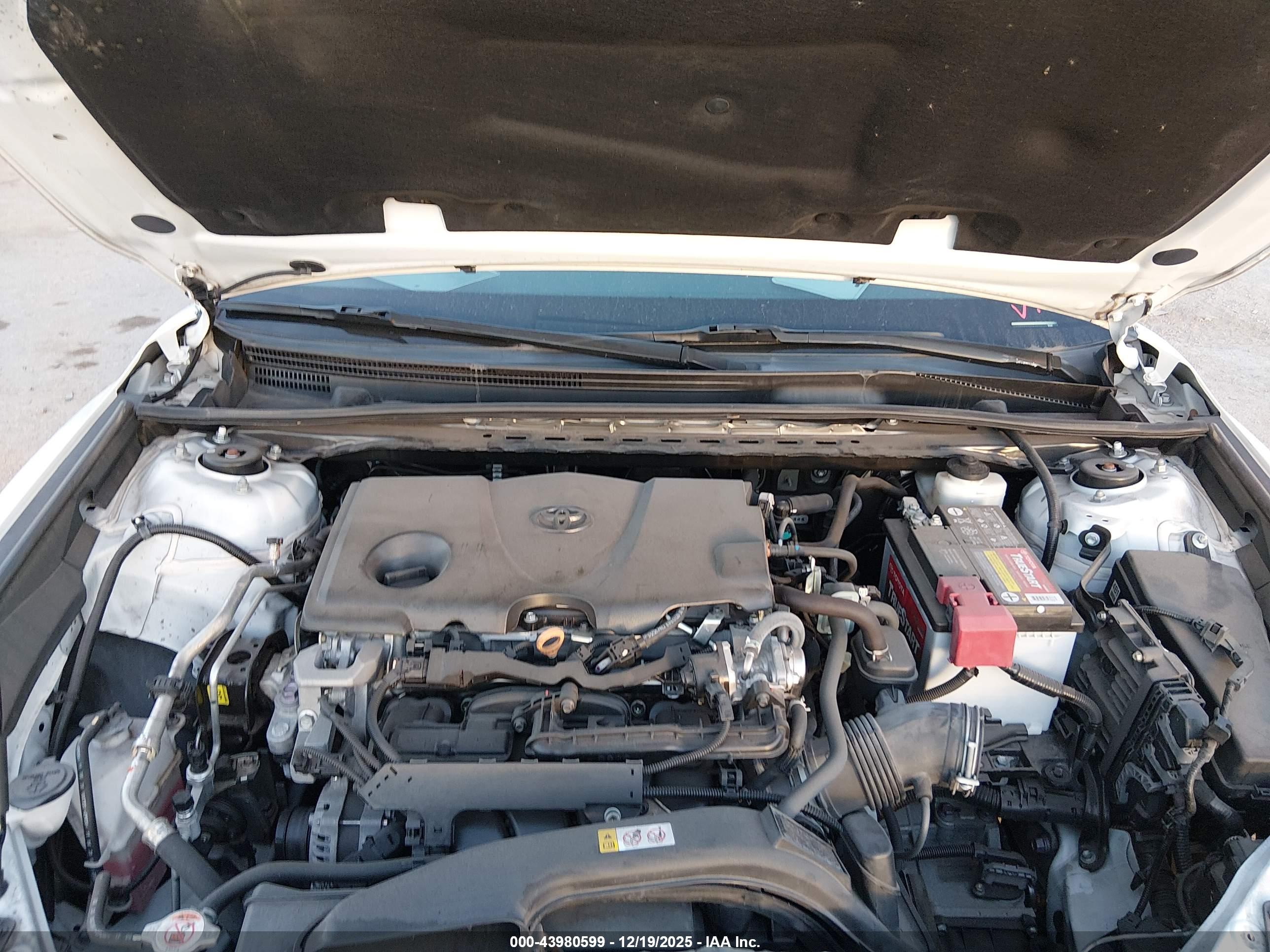 TOYOTA CAMRY image 10
