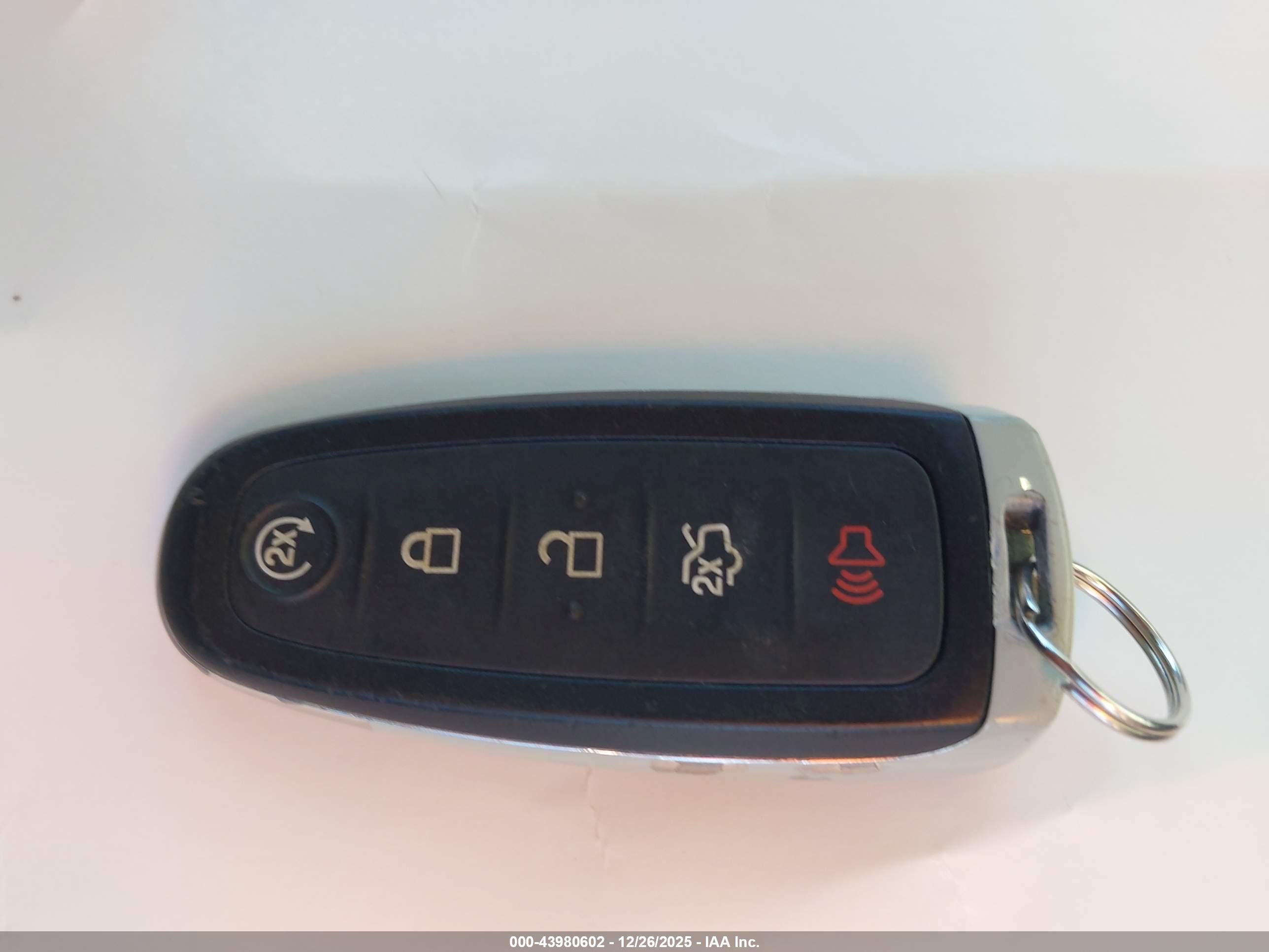 FORD ESCAPE image 11