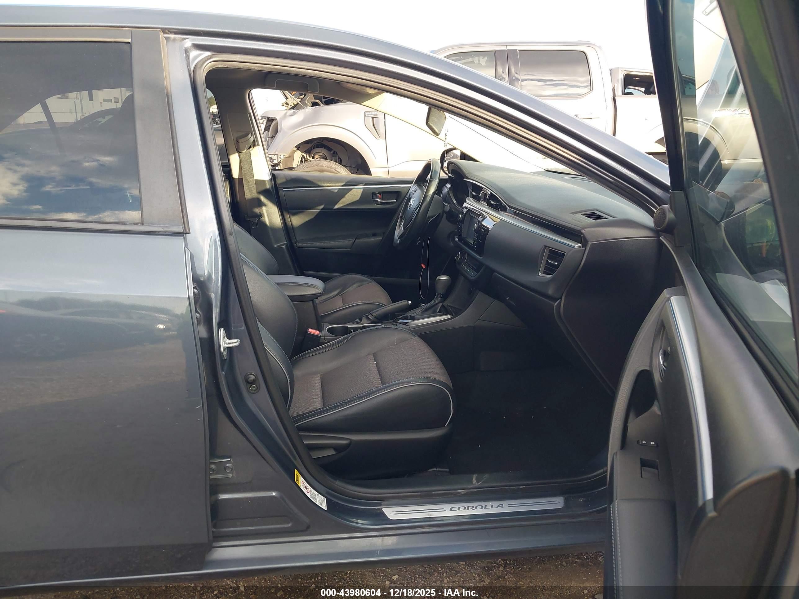 TOYOTA COROLLA image 5