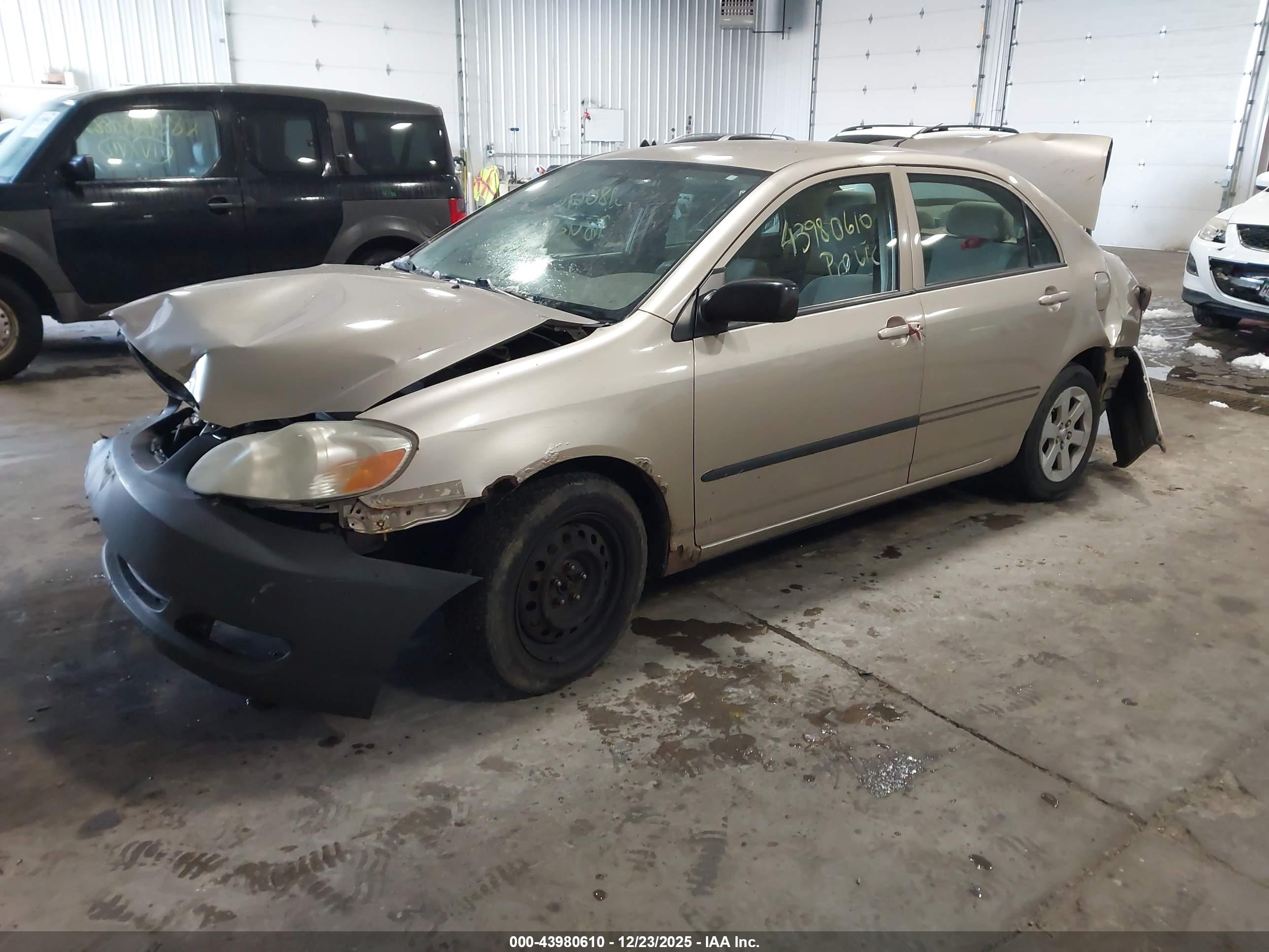 TOYOTA COROLLA image 2