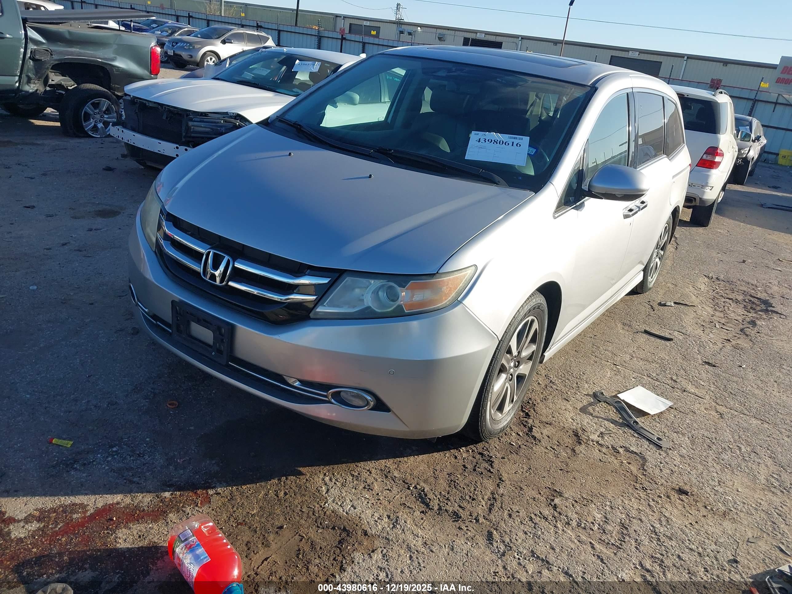 HONDA ODYSSEY image 2