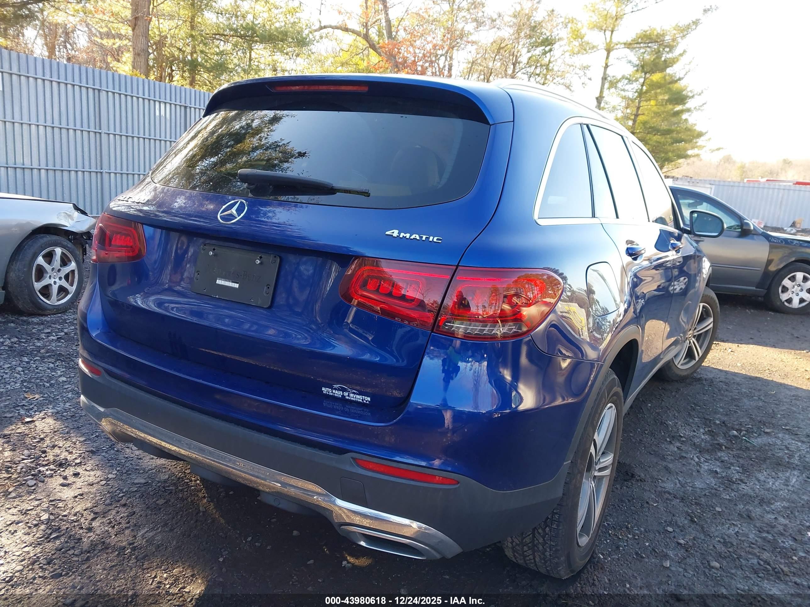 MERCEDES-BENZ GLC image 4