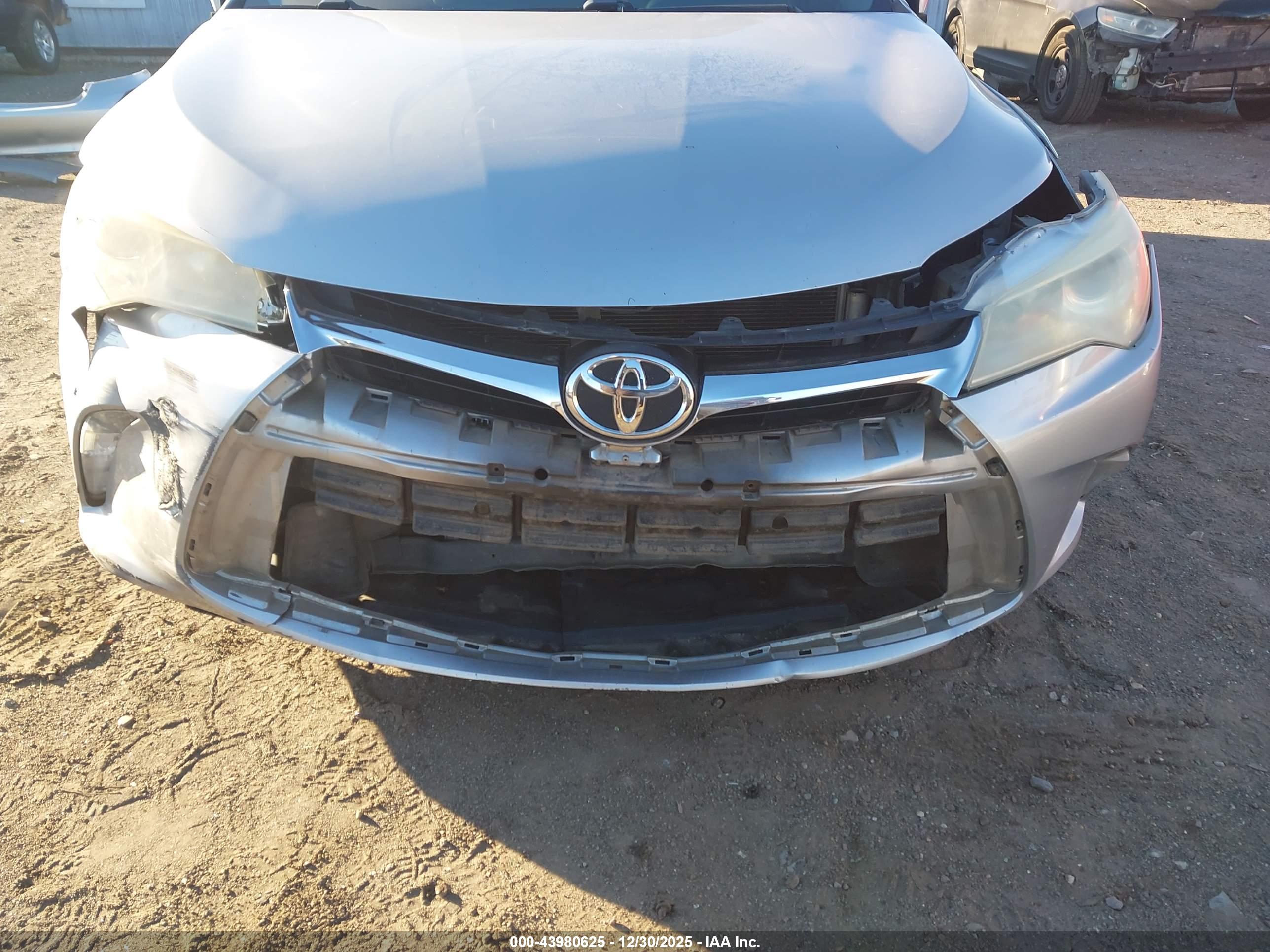 TOYOTA CAMRY image 6