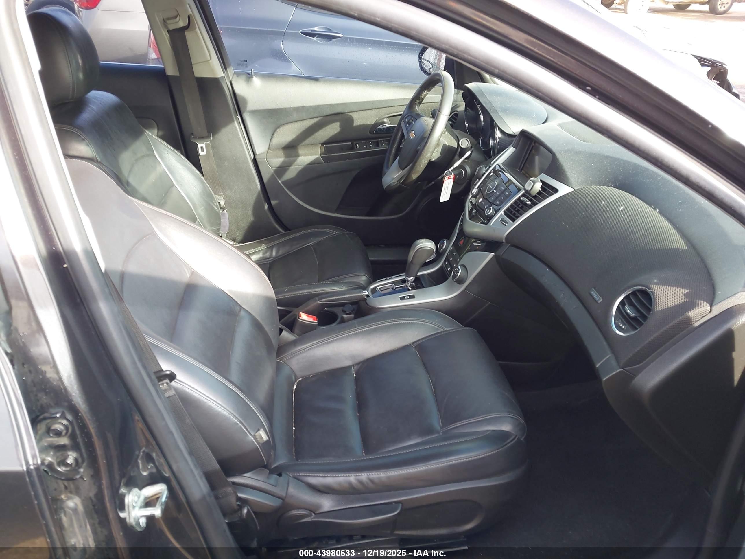 CHEVROLET CRUZE image 5