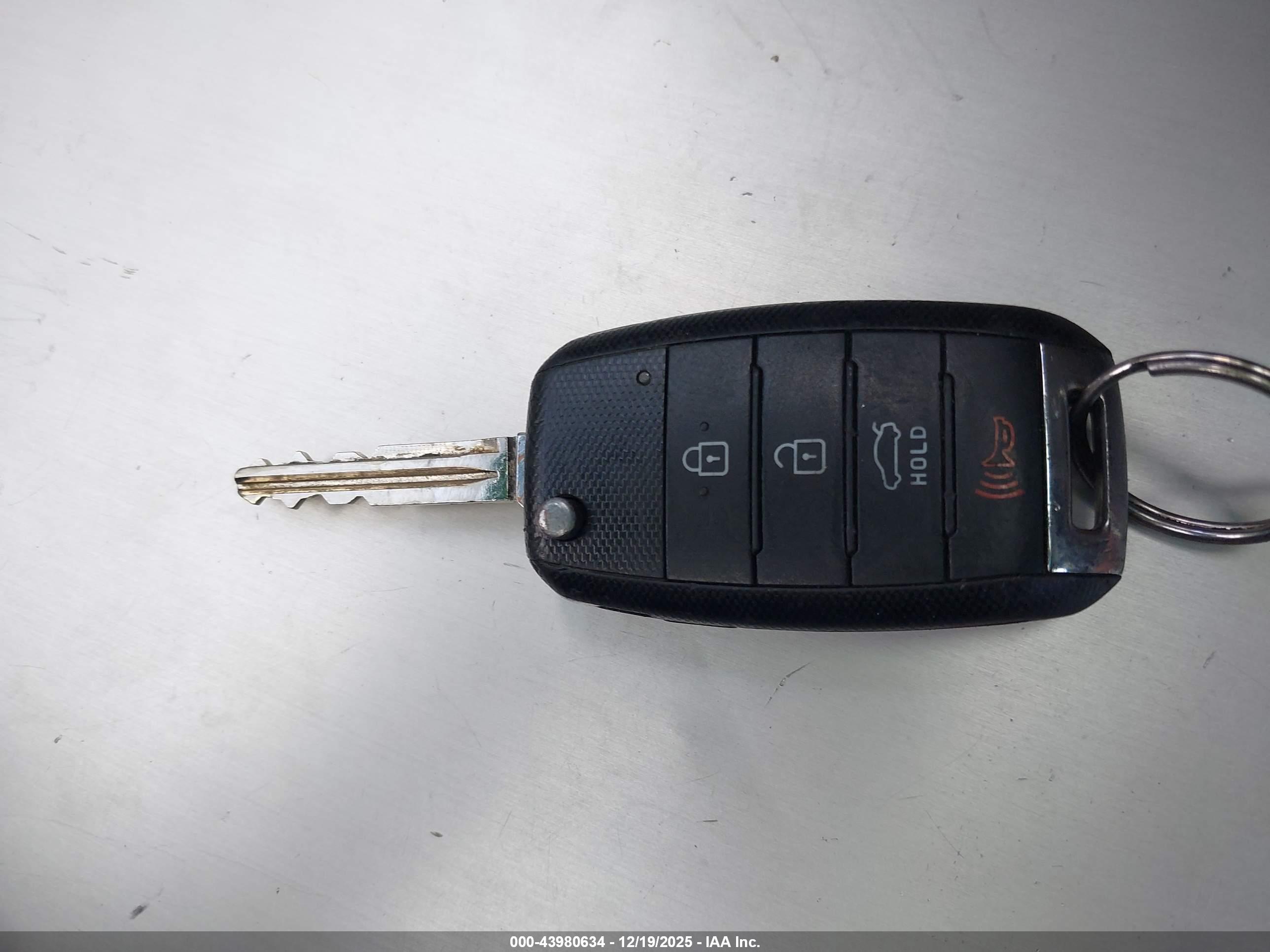 KIA FORTE image 11
