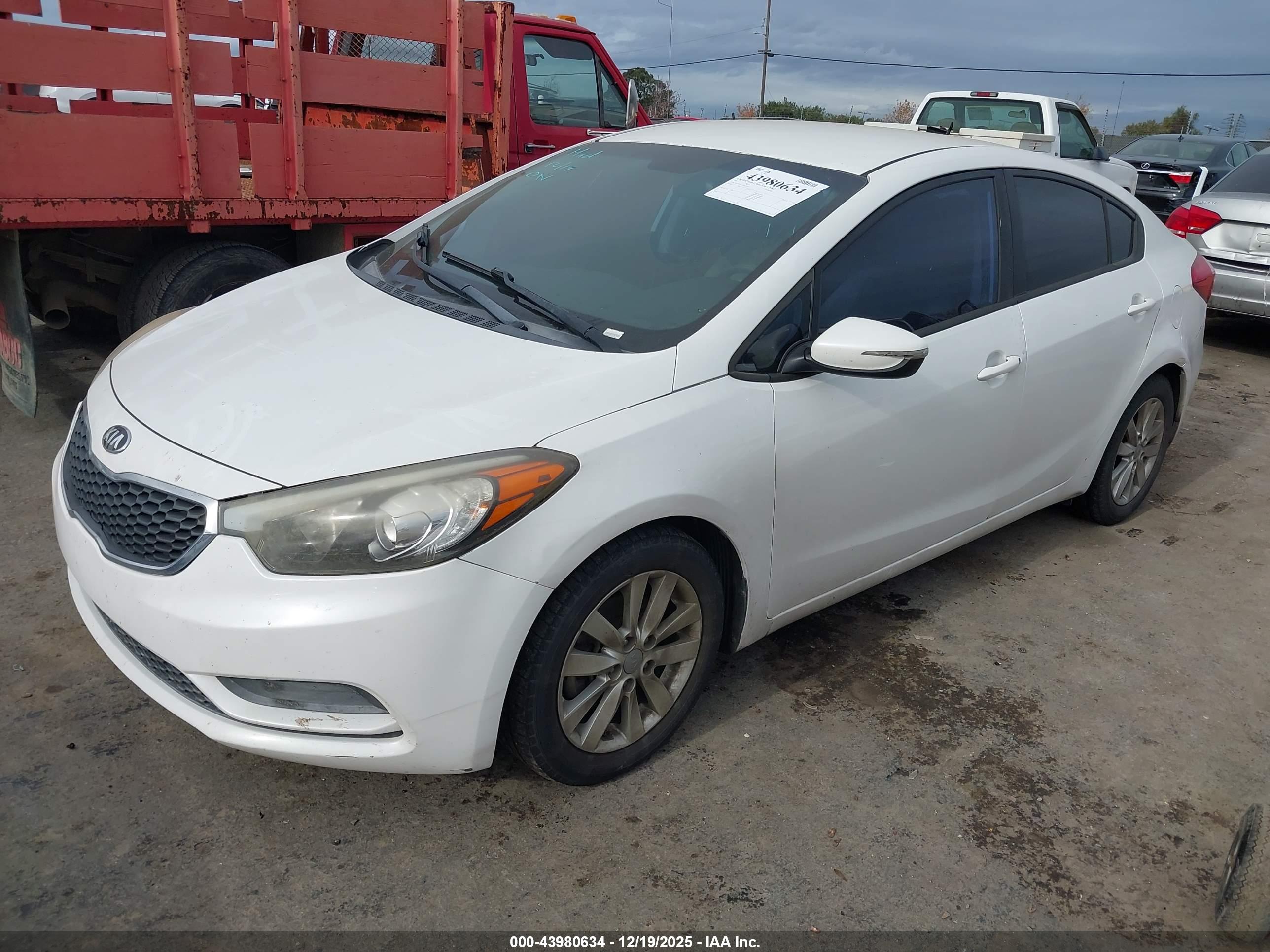 KIA FORTE image 2