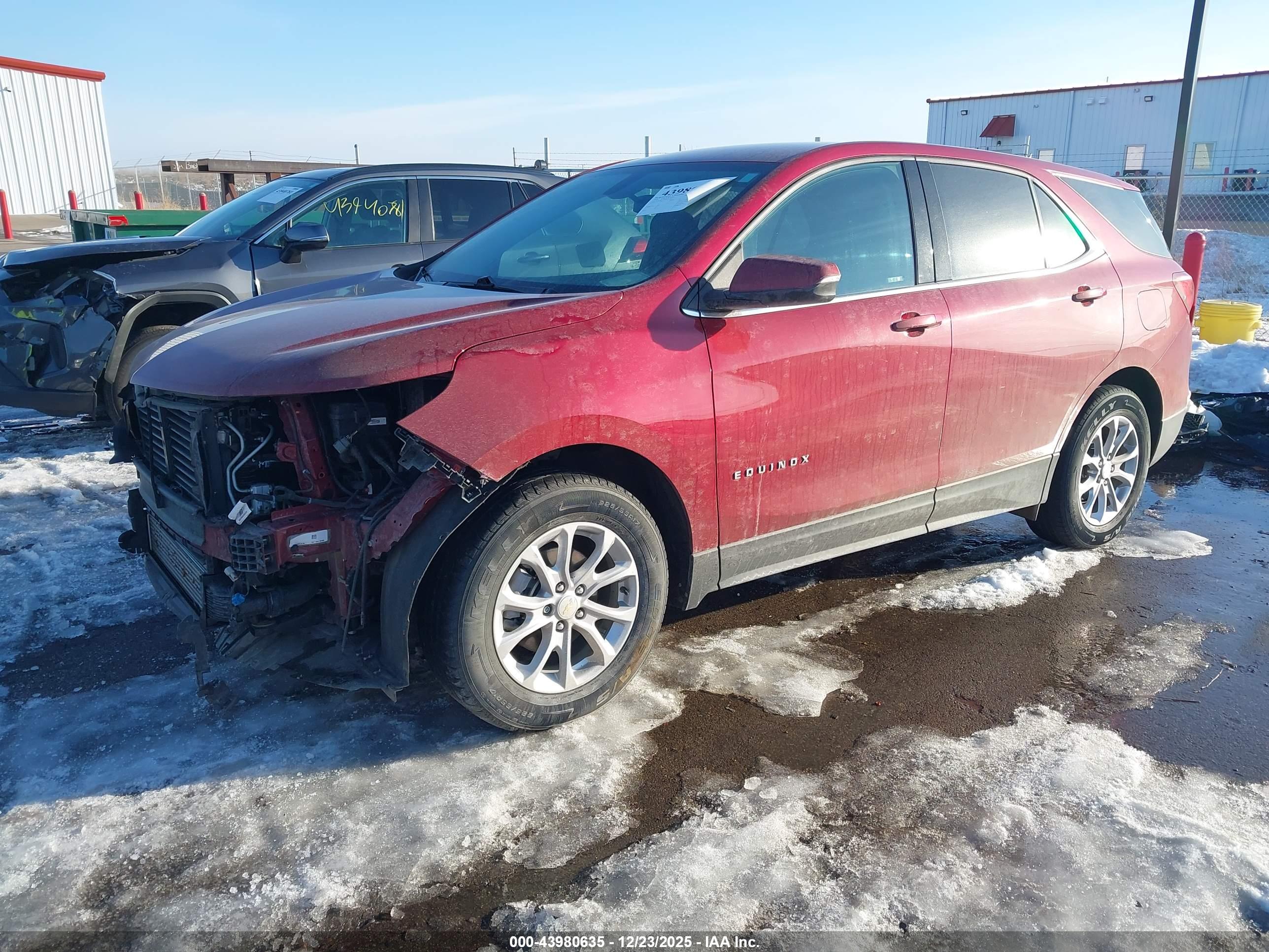 CHEVROLET EQUINOX image 2