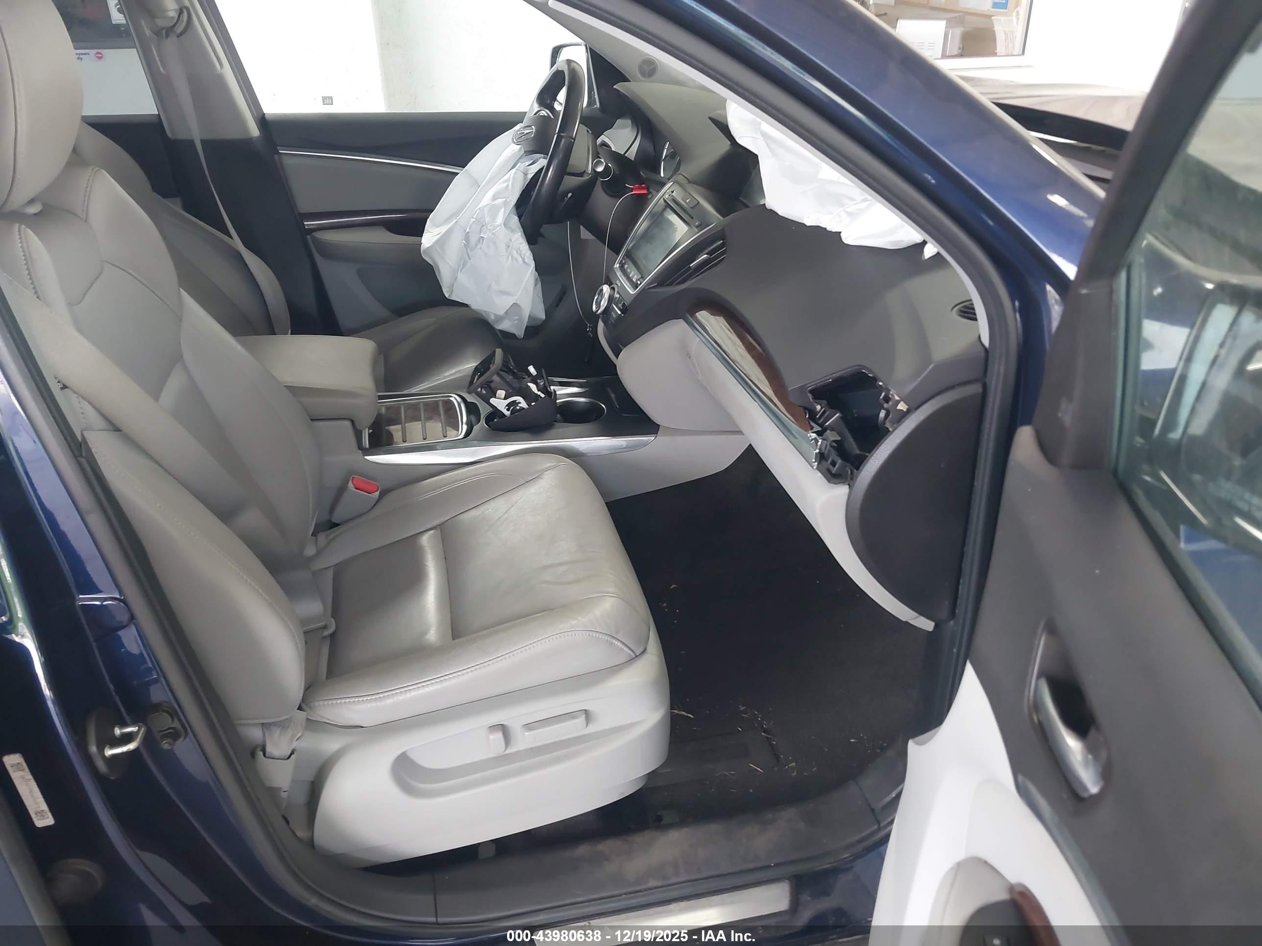 ACURA MDX image 5
