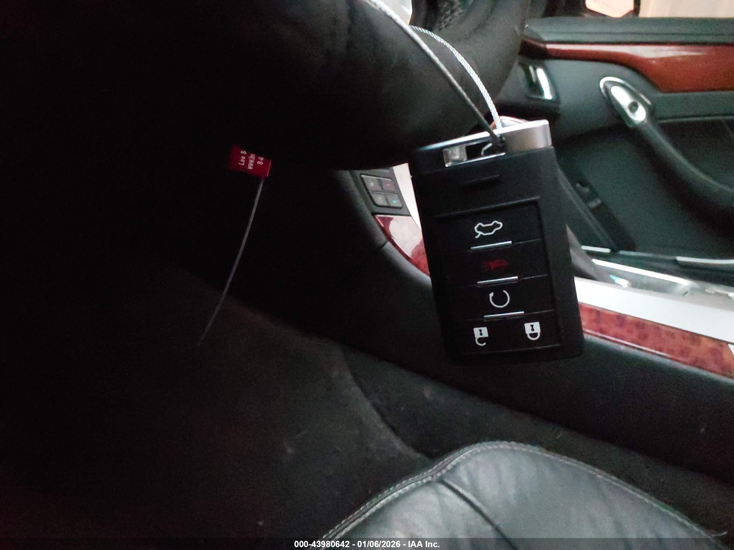 CADILLAC CTS image 11