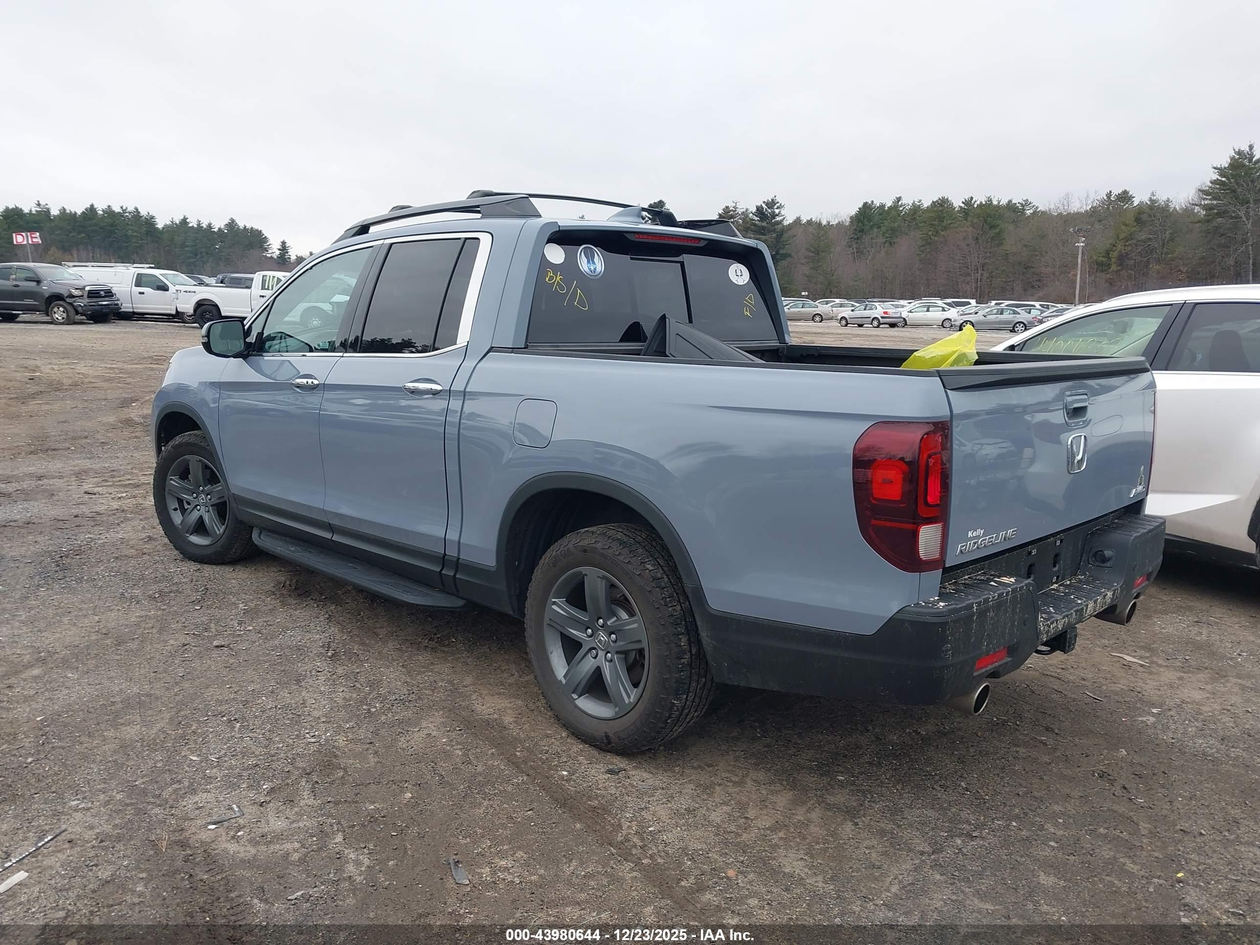 HONDA RIDGELINE image 3