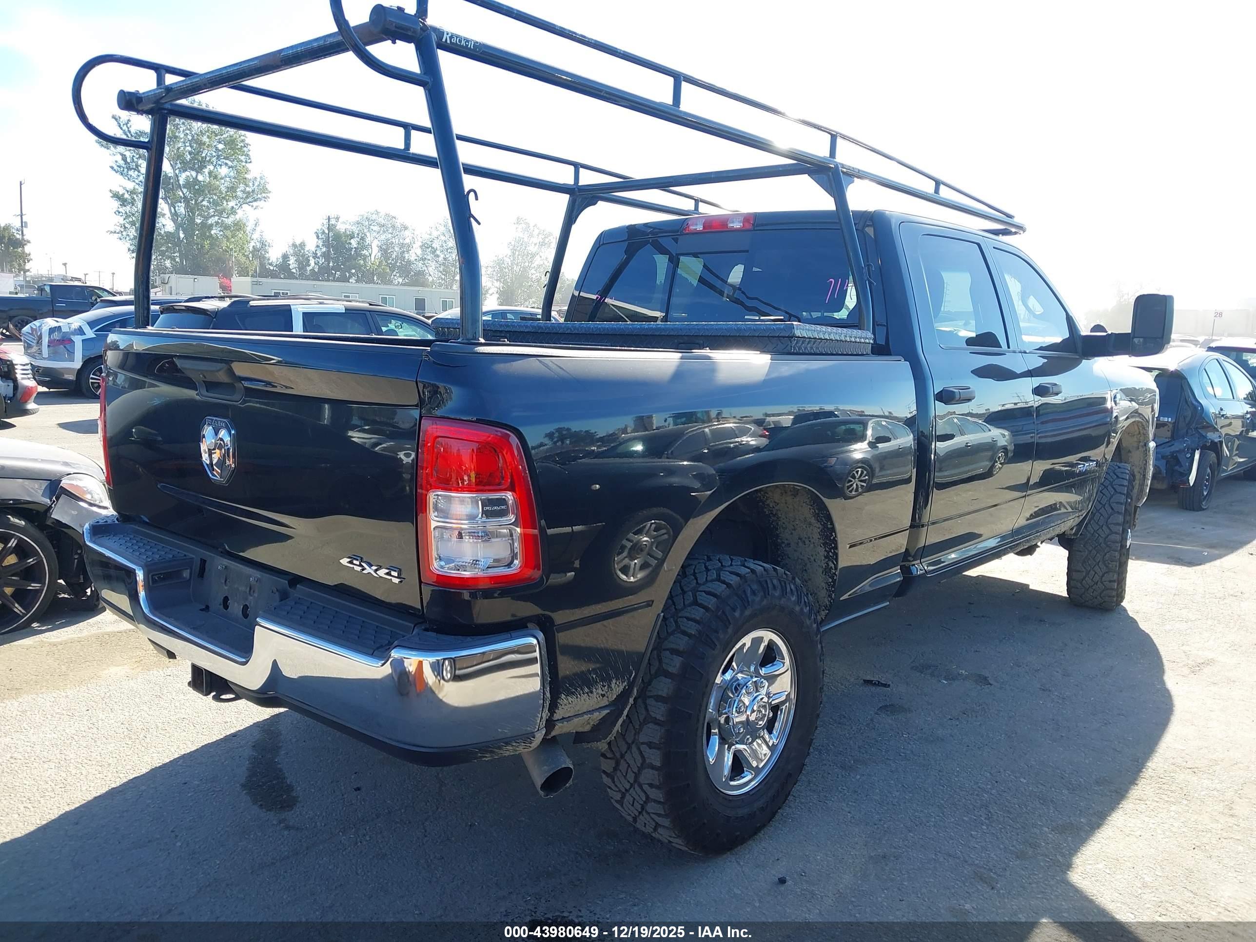 RAM 2500 image 4