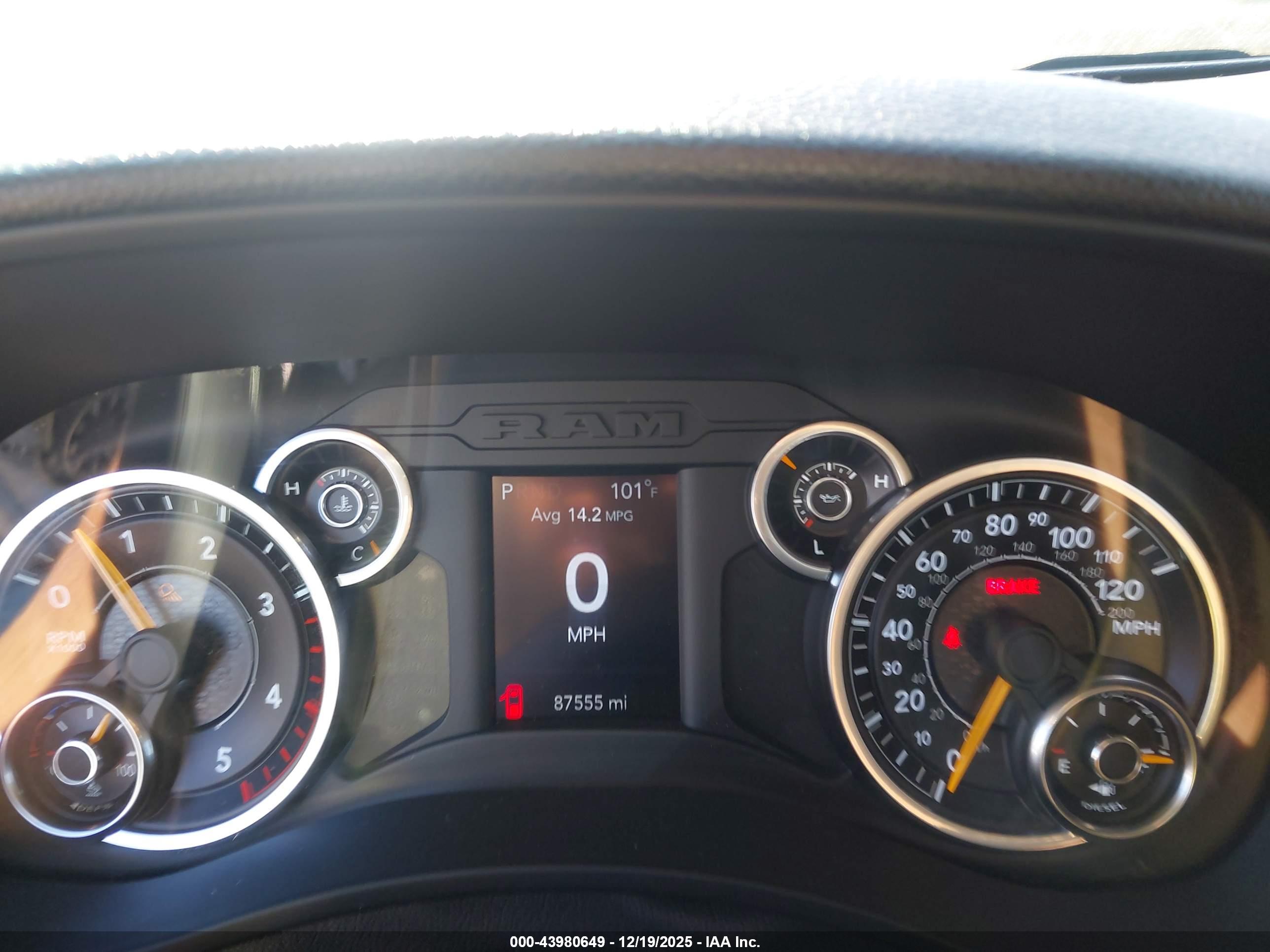 RAM 2500 image 7