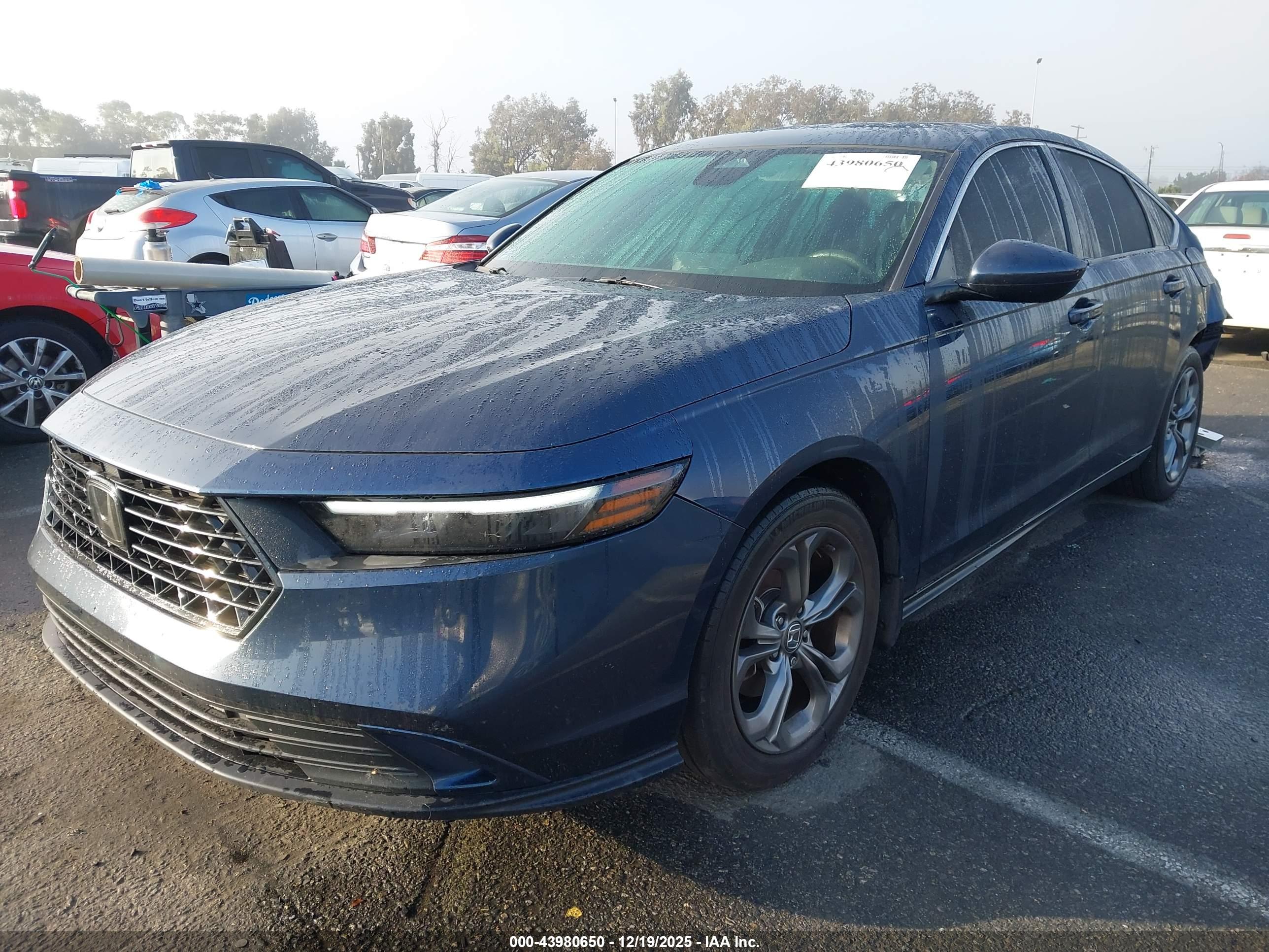 HONDA ACCORD image 2