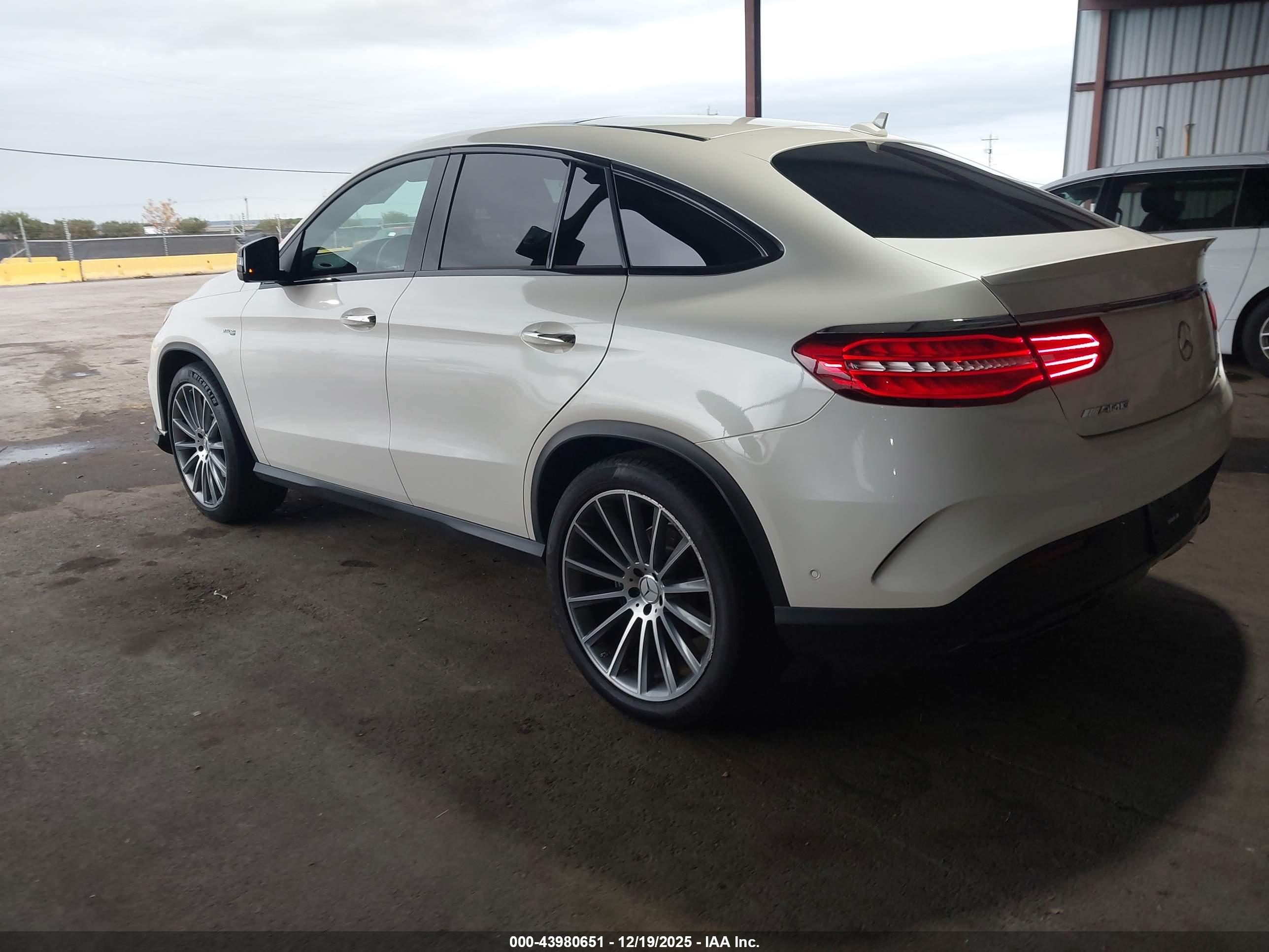 MERCEDES-BENZ AMG image 3