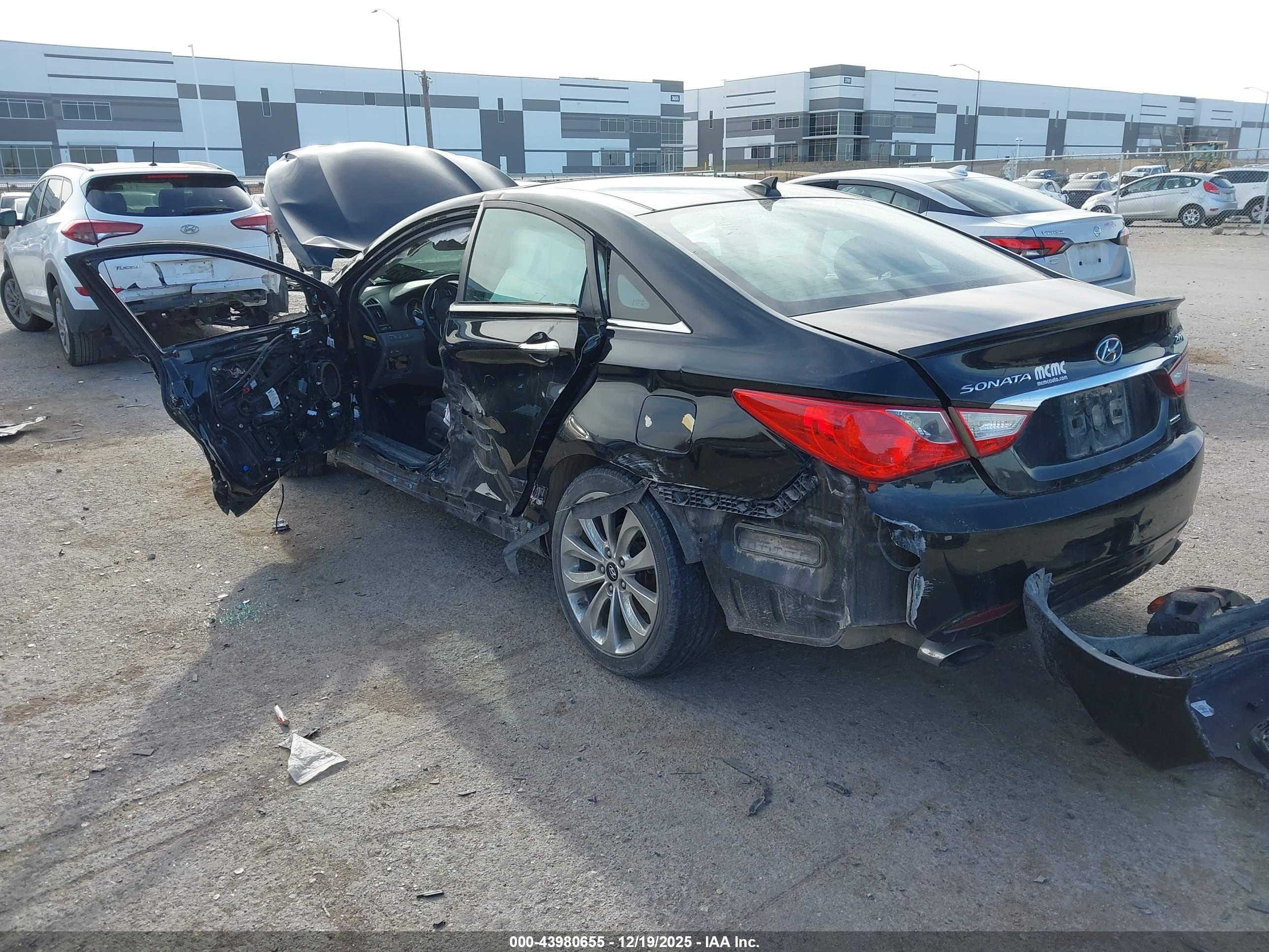 HYUNDAI SONATA image 3