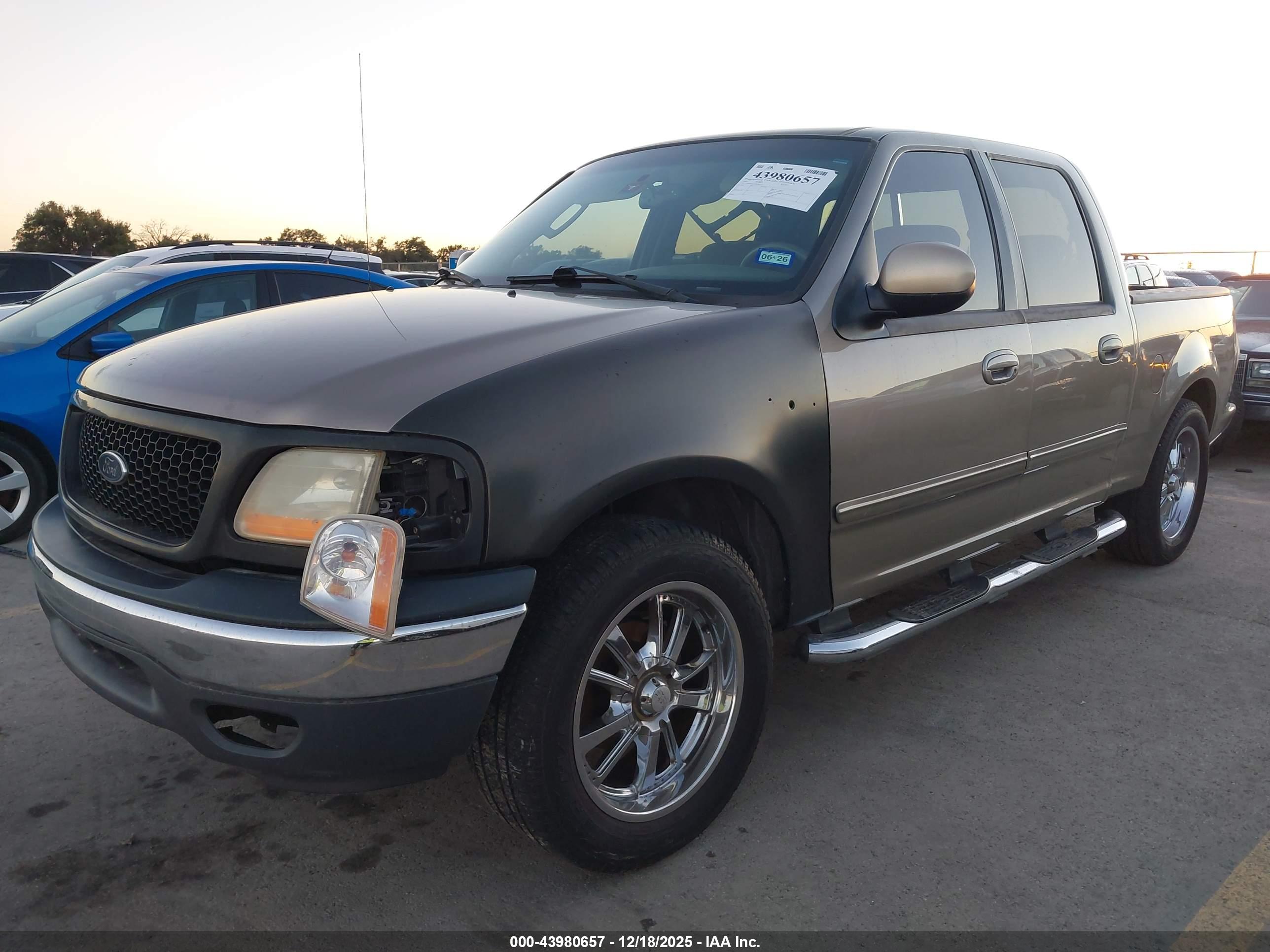 FORD F-150 image 2