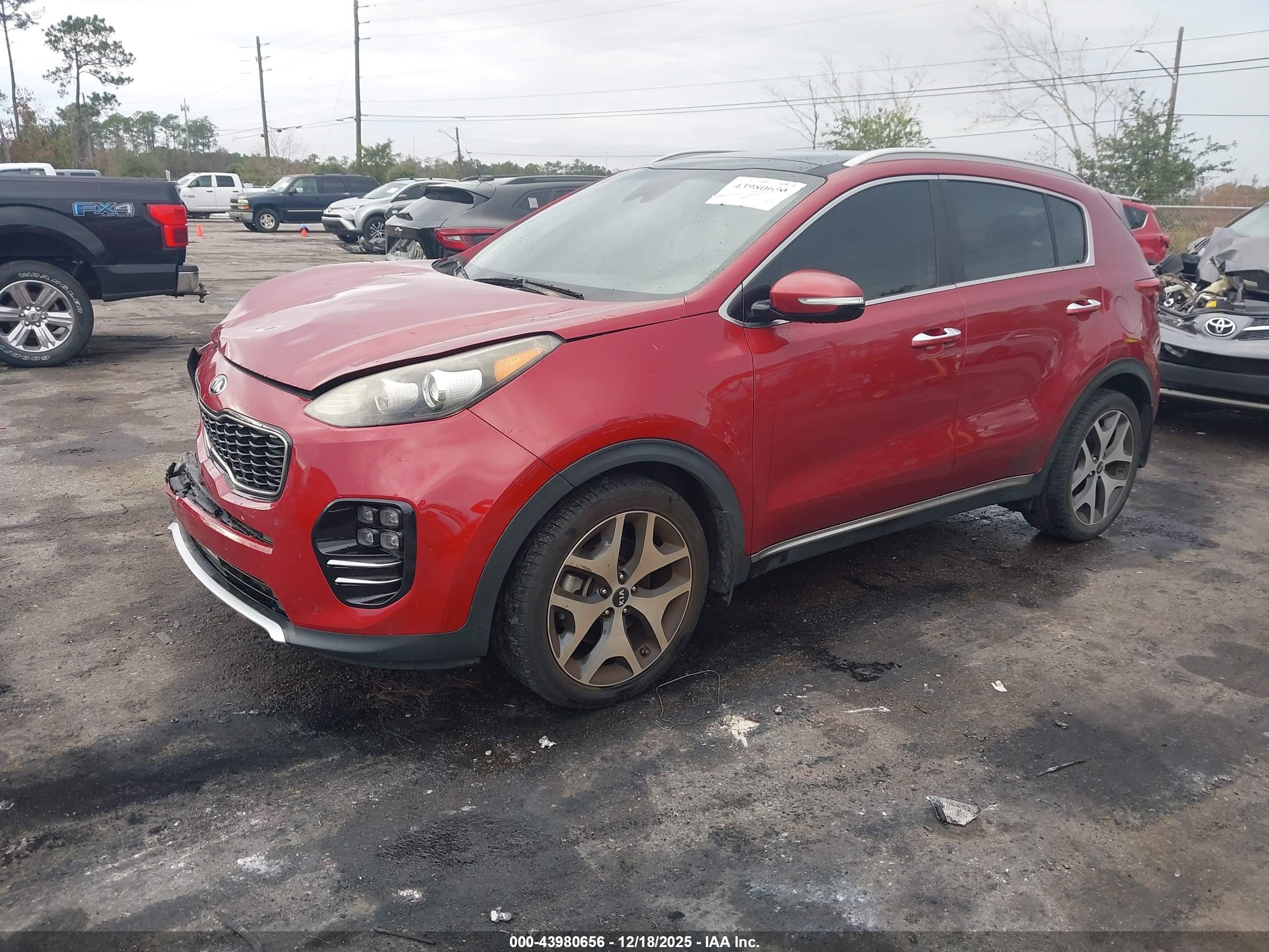KIA SPORTAGE image 2