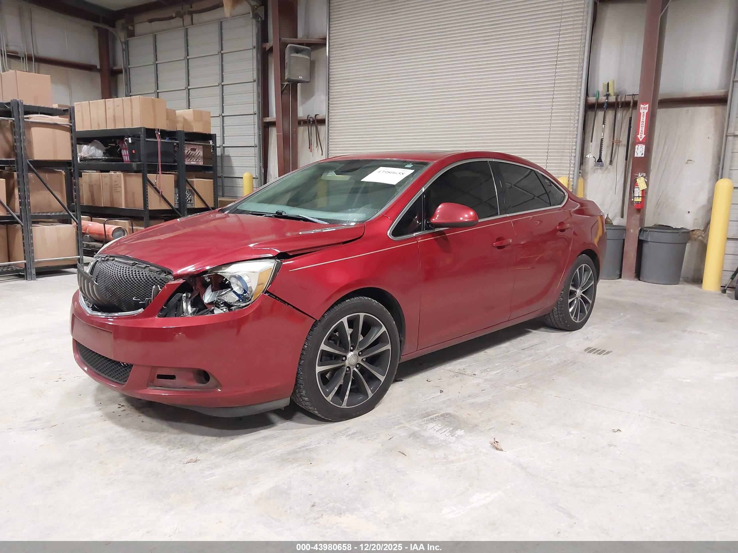 BUICK VERANO image 2