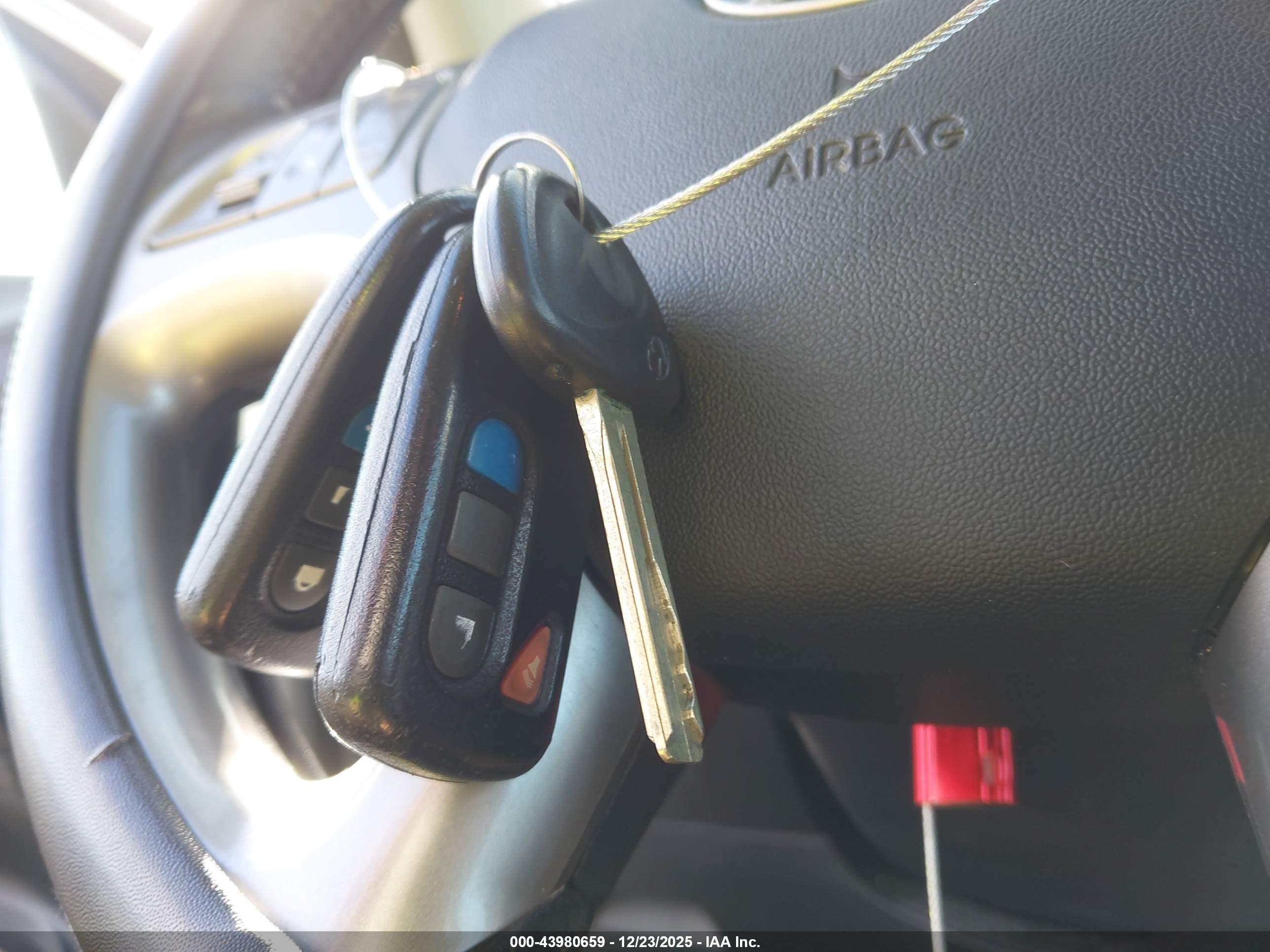 HYUNDAI TUCSON image 11