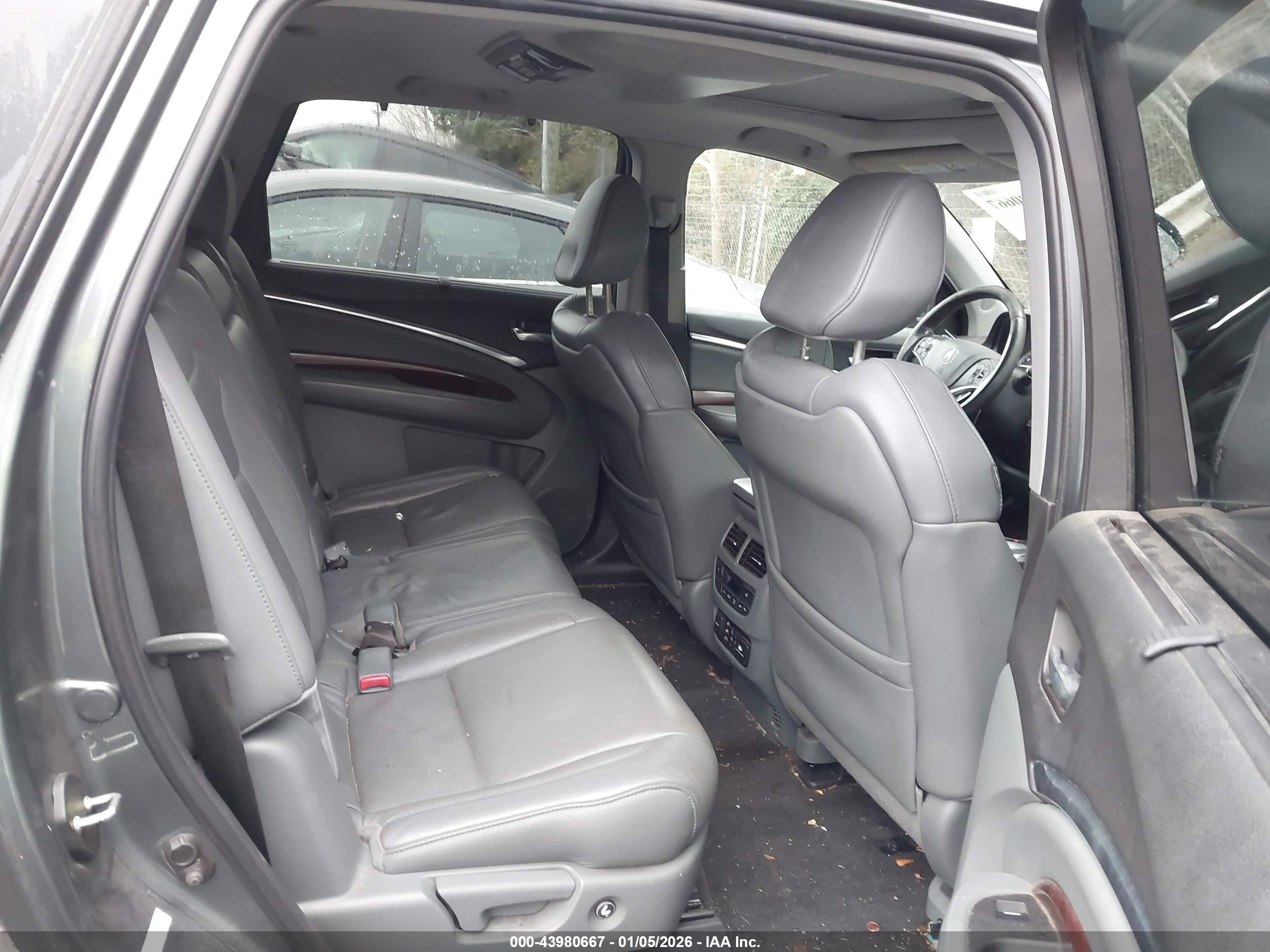 ACURA MDX image 8