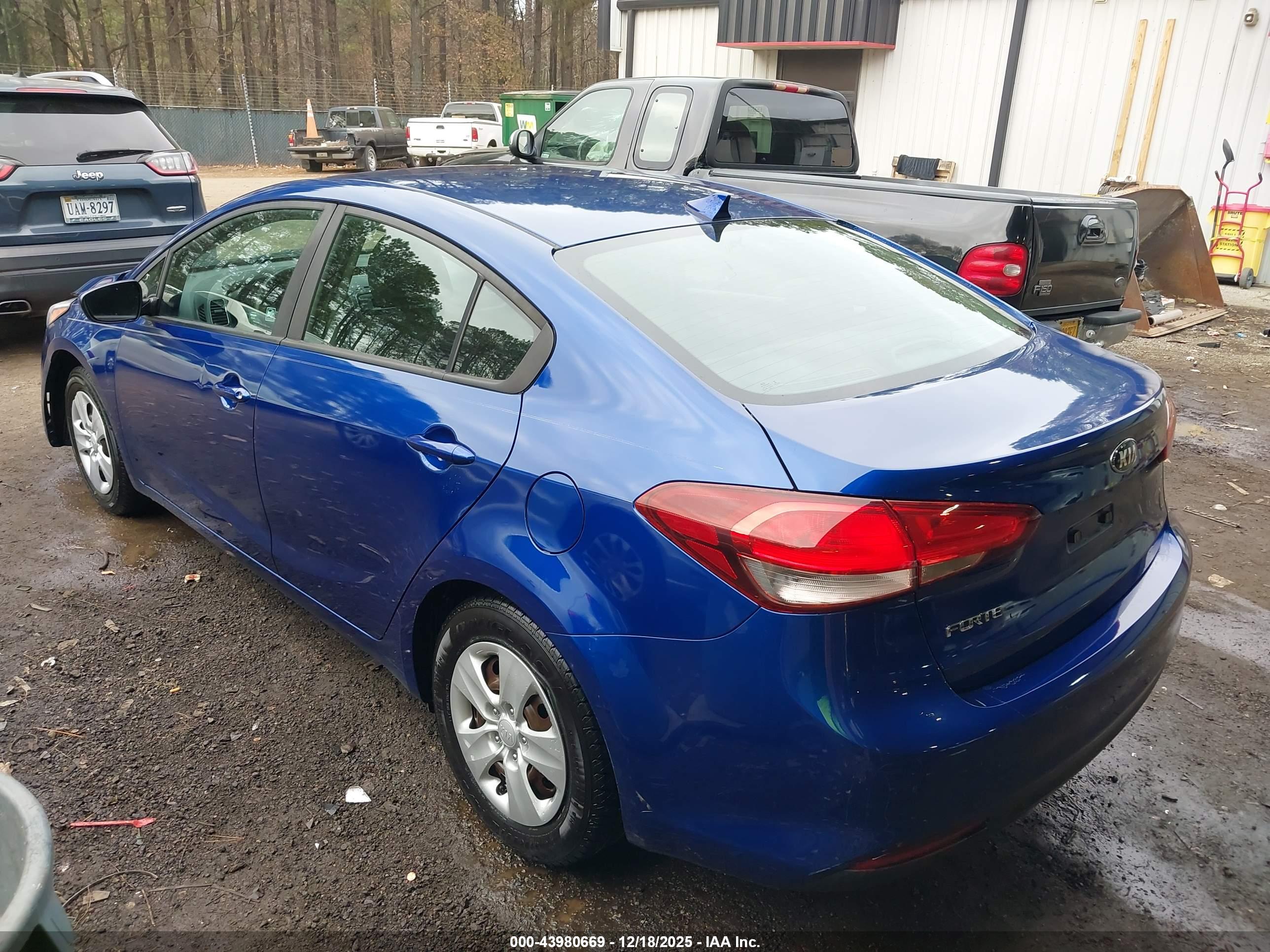 KIA FORTE image 3