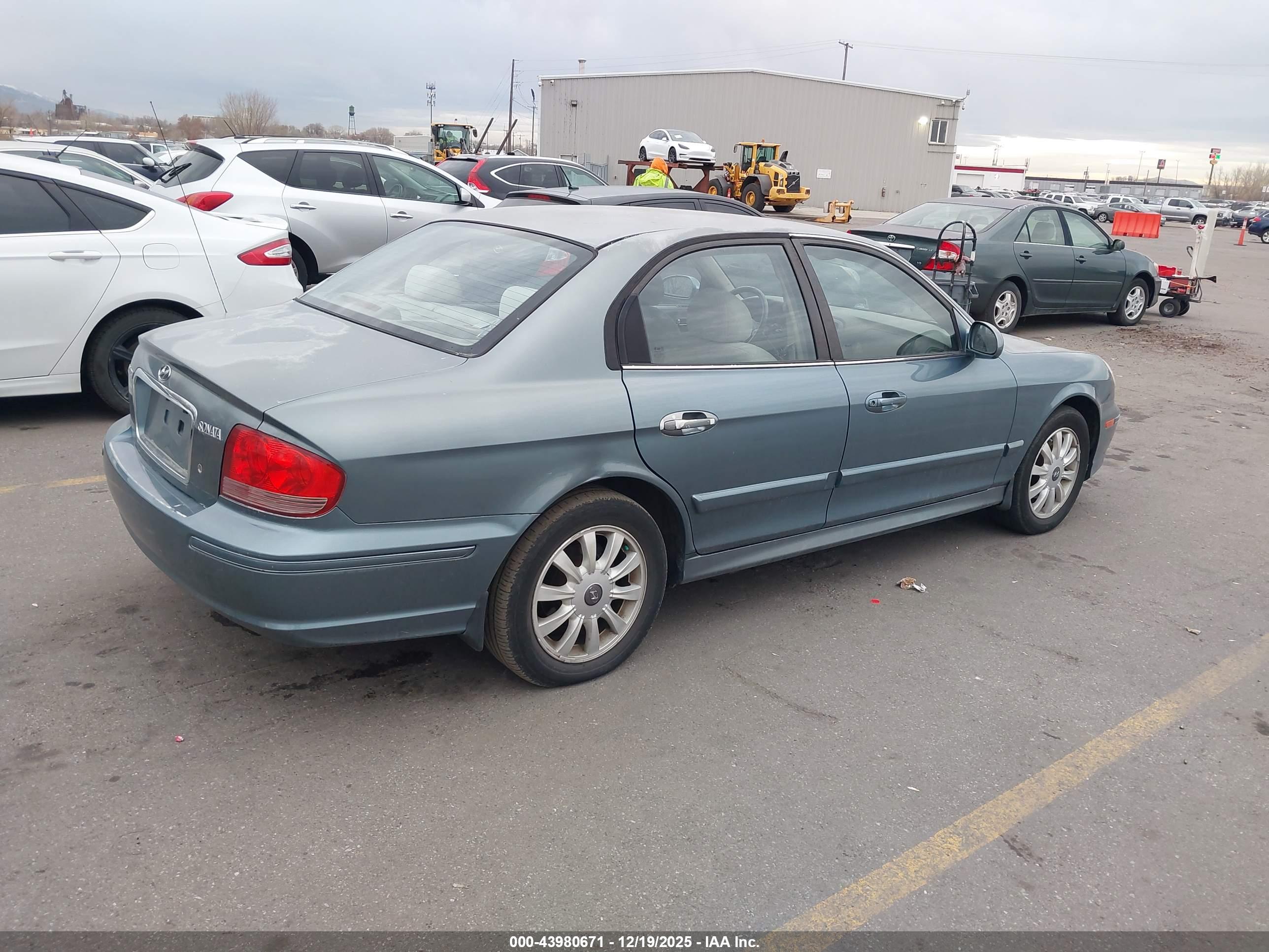 HYUNDAI SONATA image 4