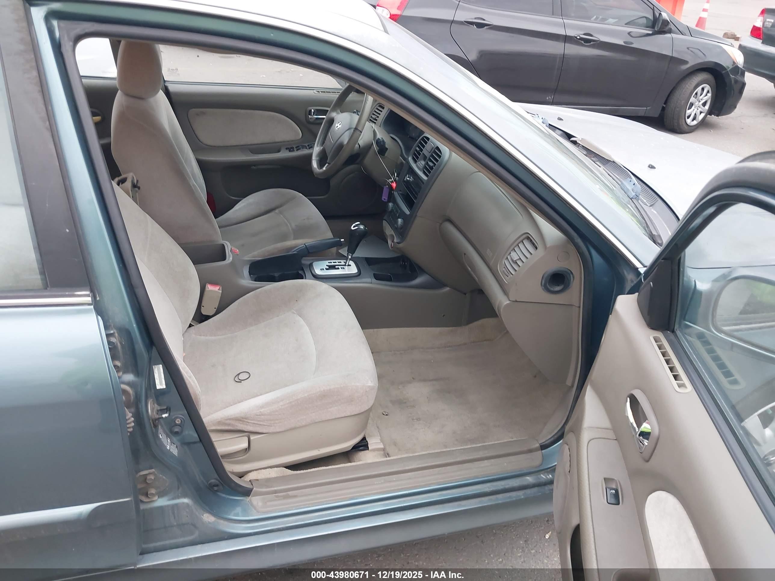 HYUNDAI SONATA image 5