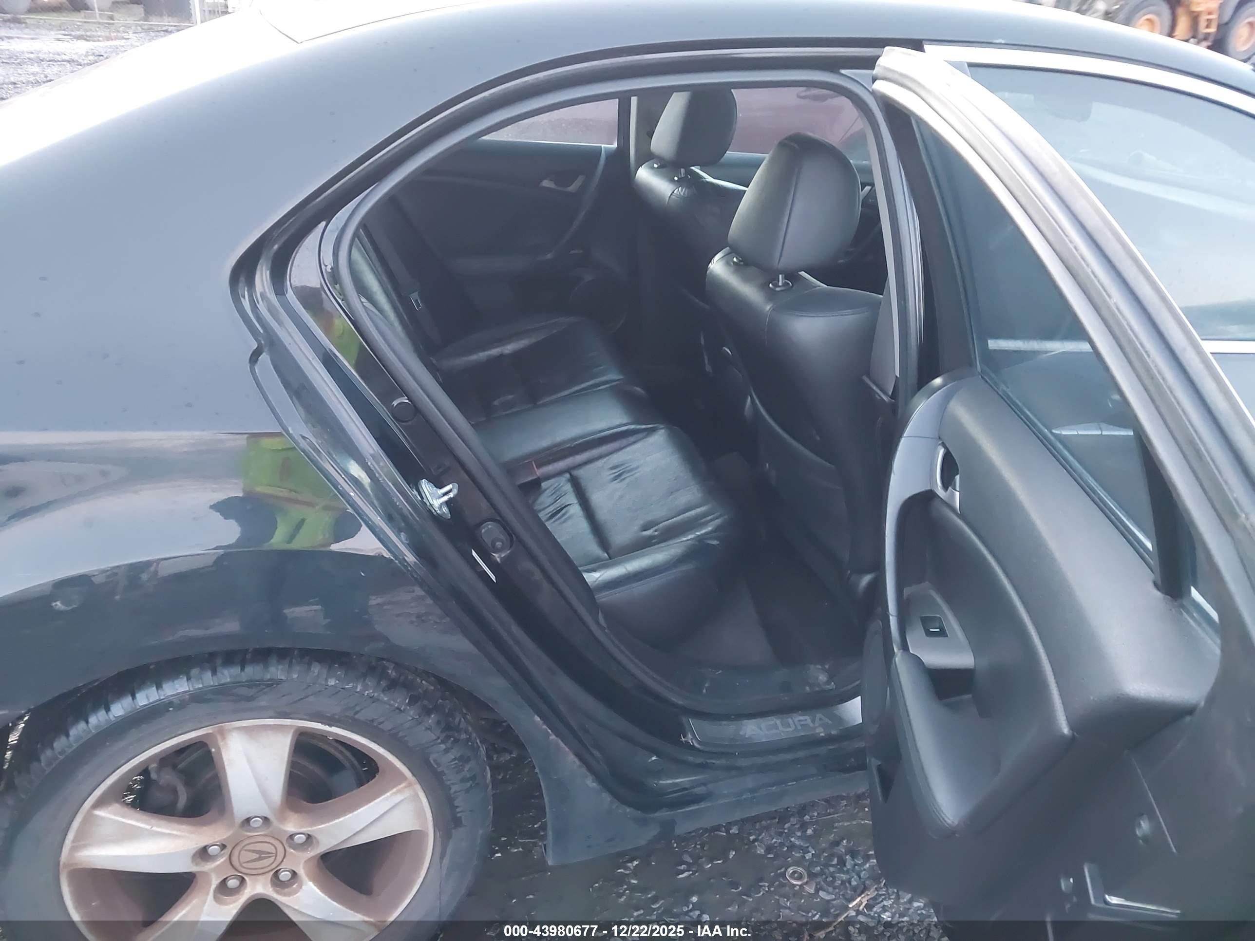 ACURA TSX image 8