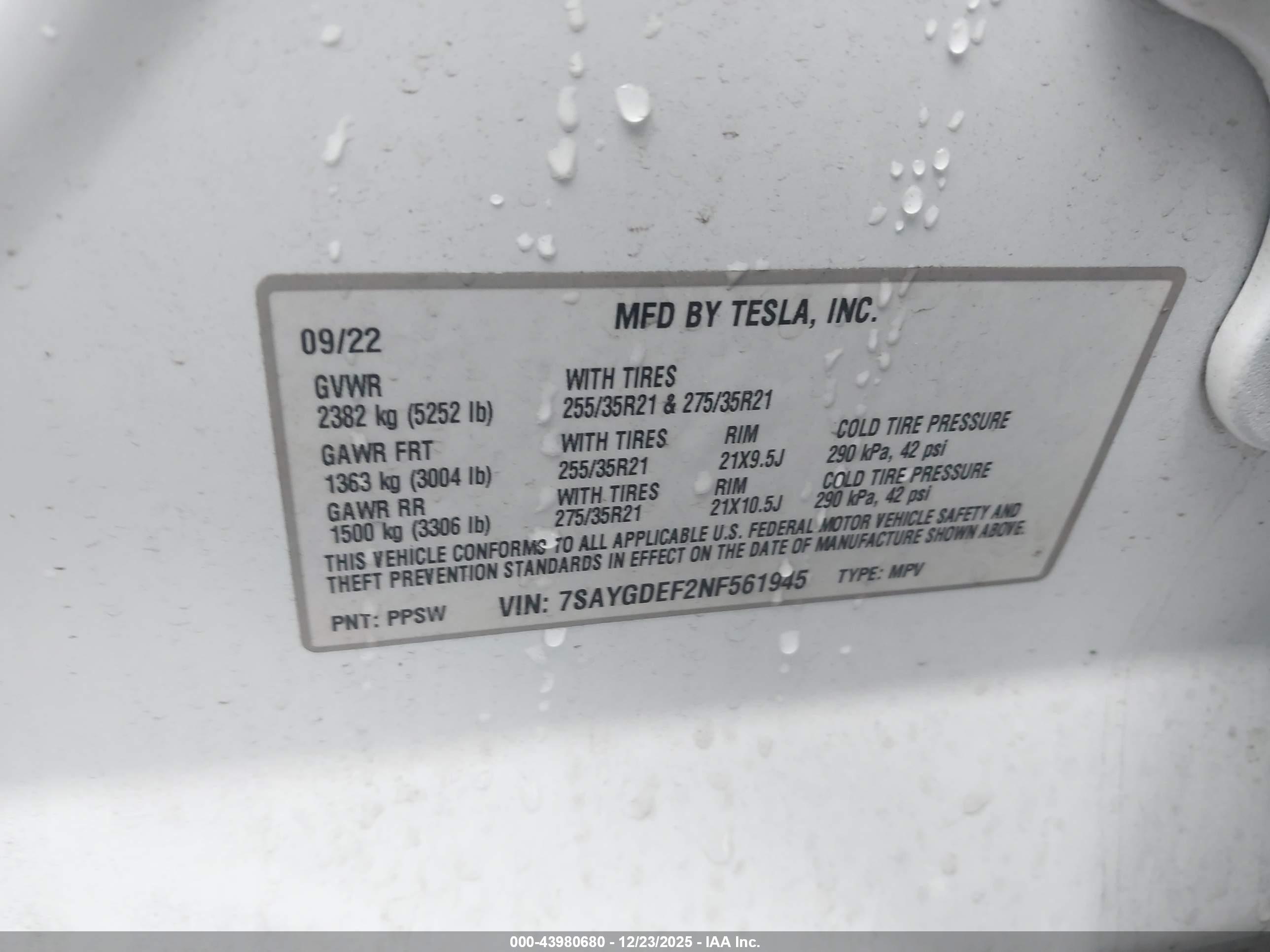 TESLA MODEL image 9