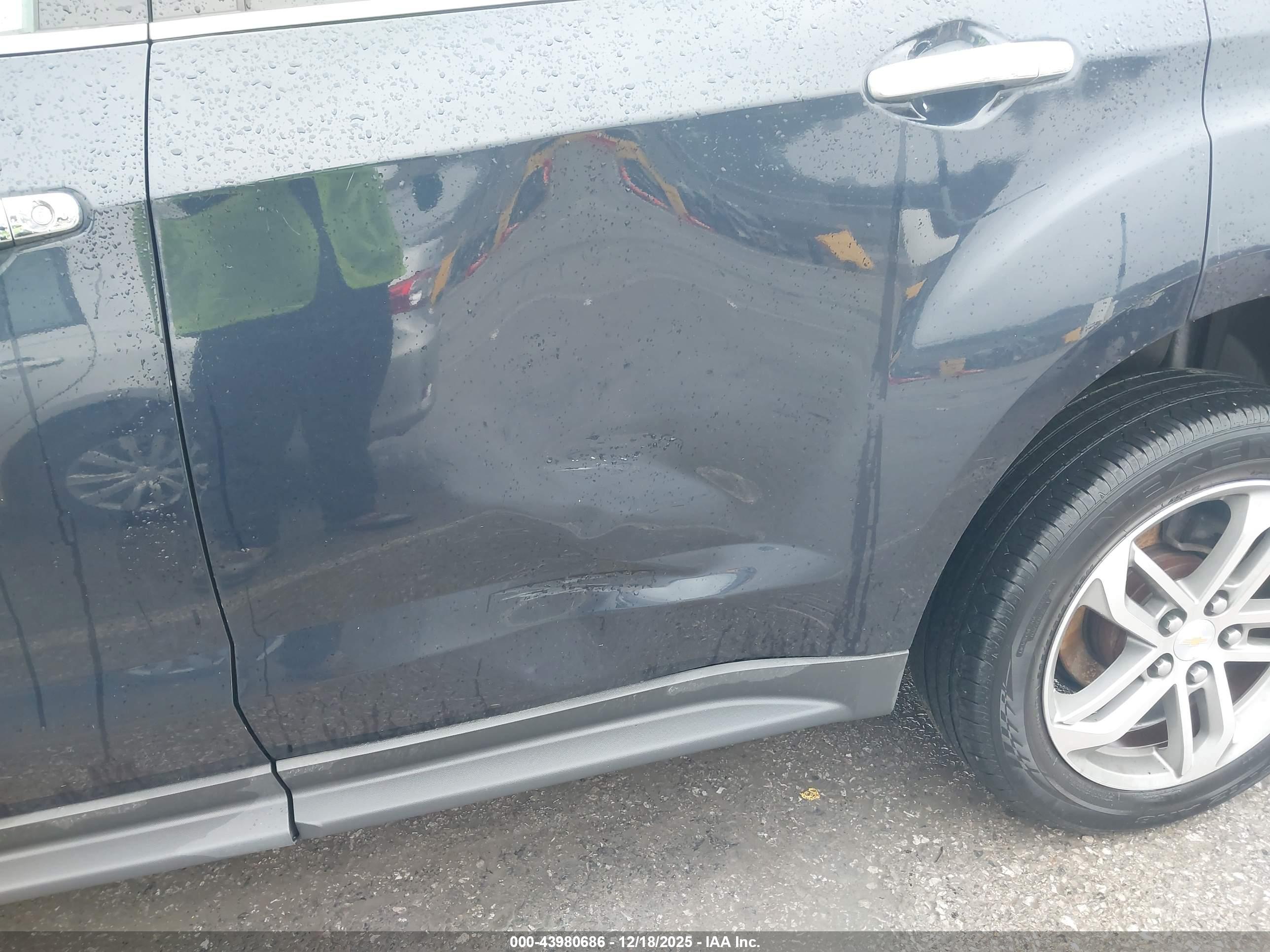 CHEVROLET EQUINOX image 6