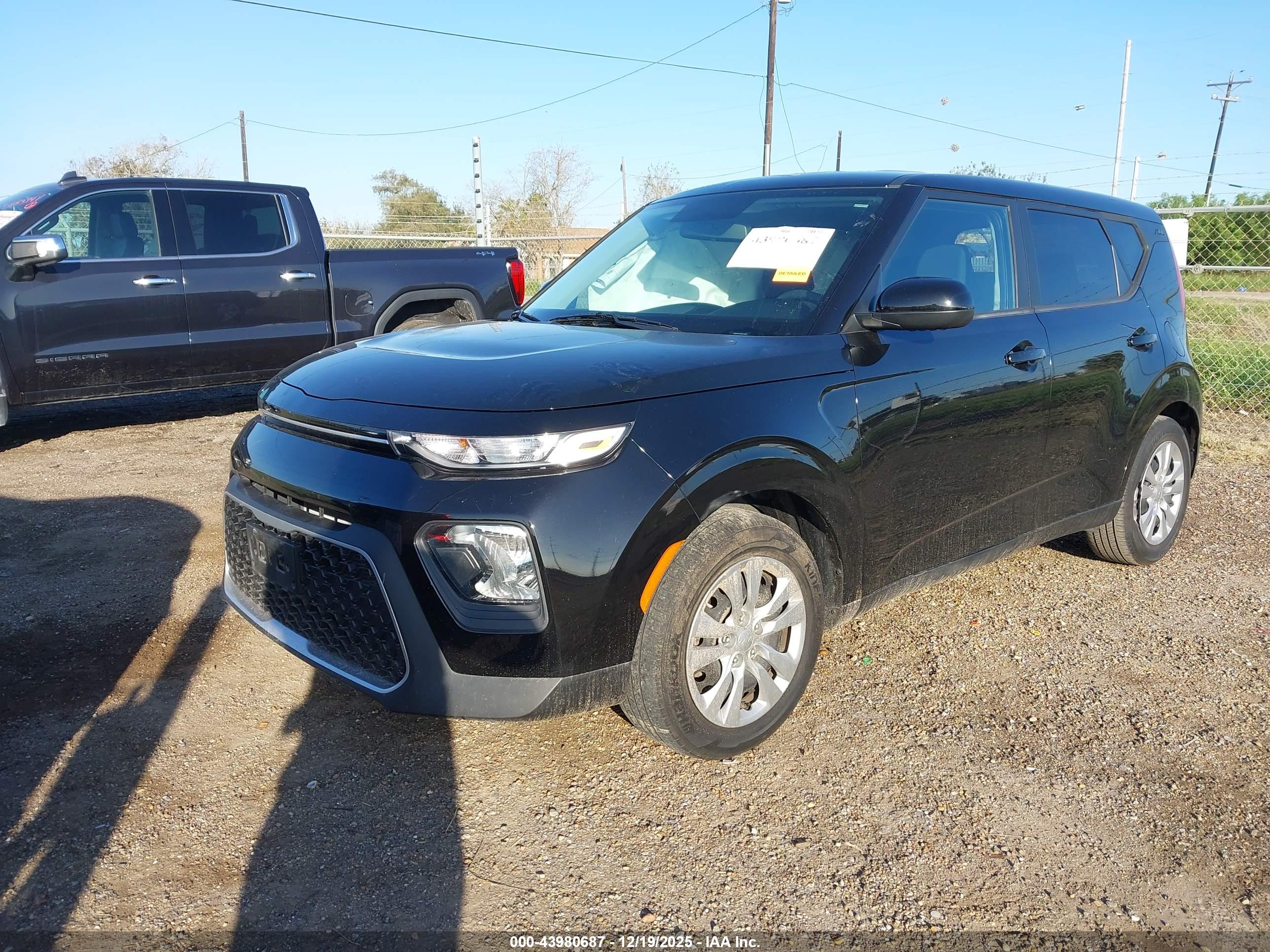 KIA SOUL image 2