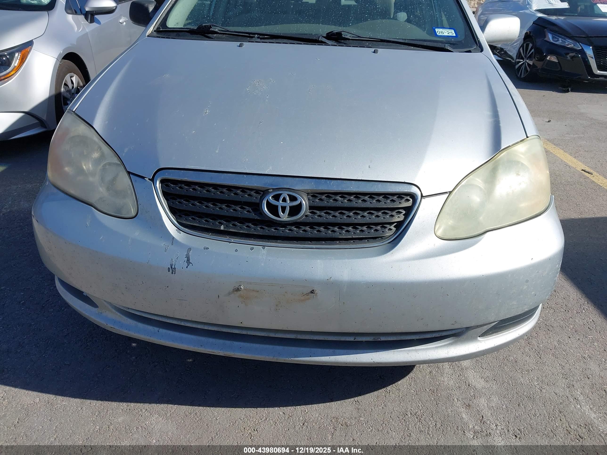 TOYOTA COROLLA image 6
