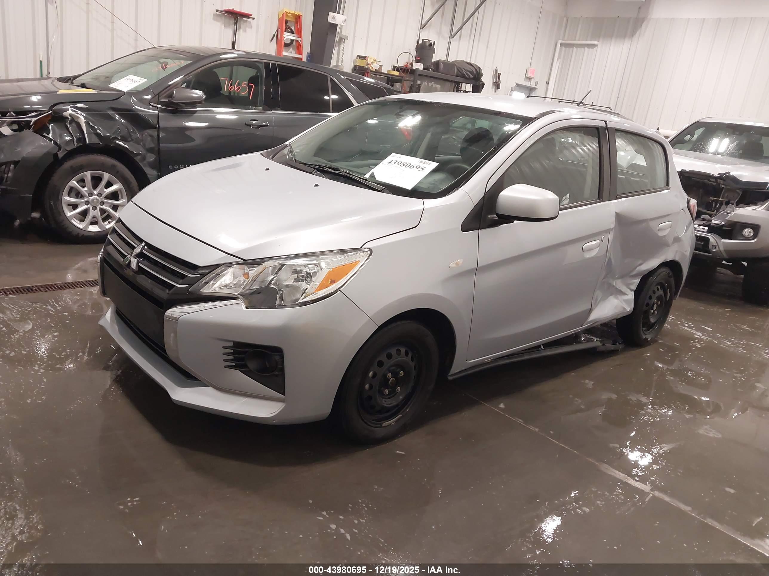 MITSUBISHI MIRAGE image 2