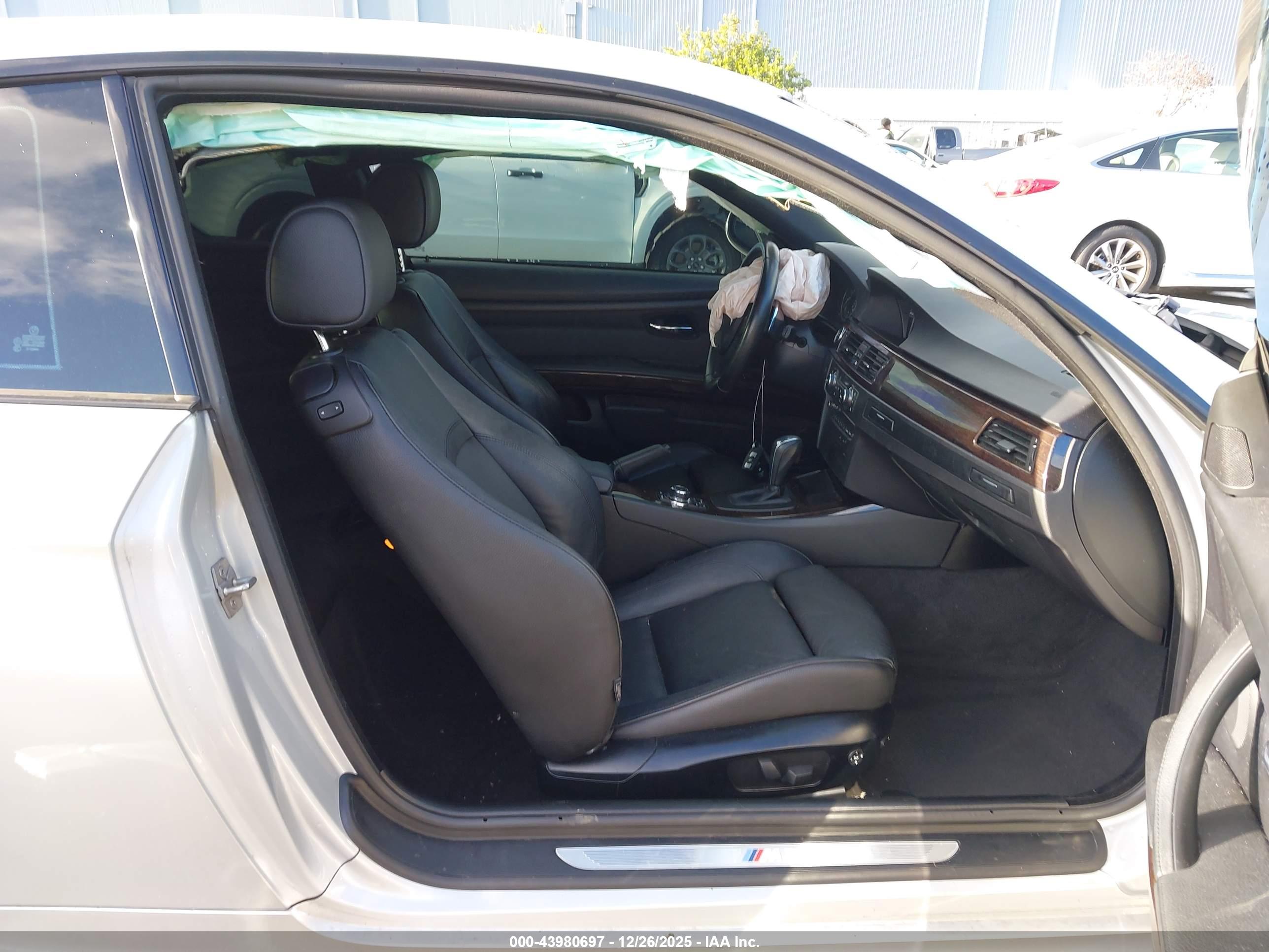 BMW 328I image 5