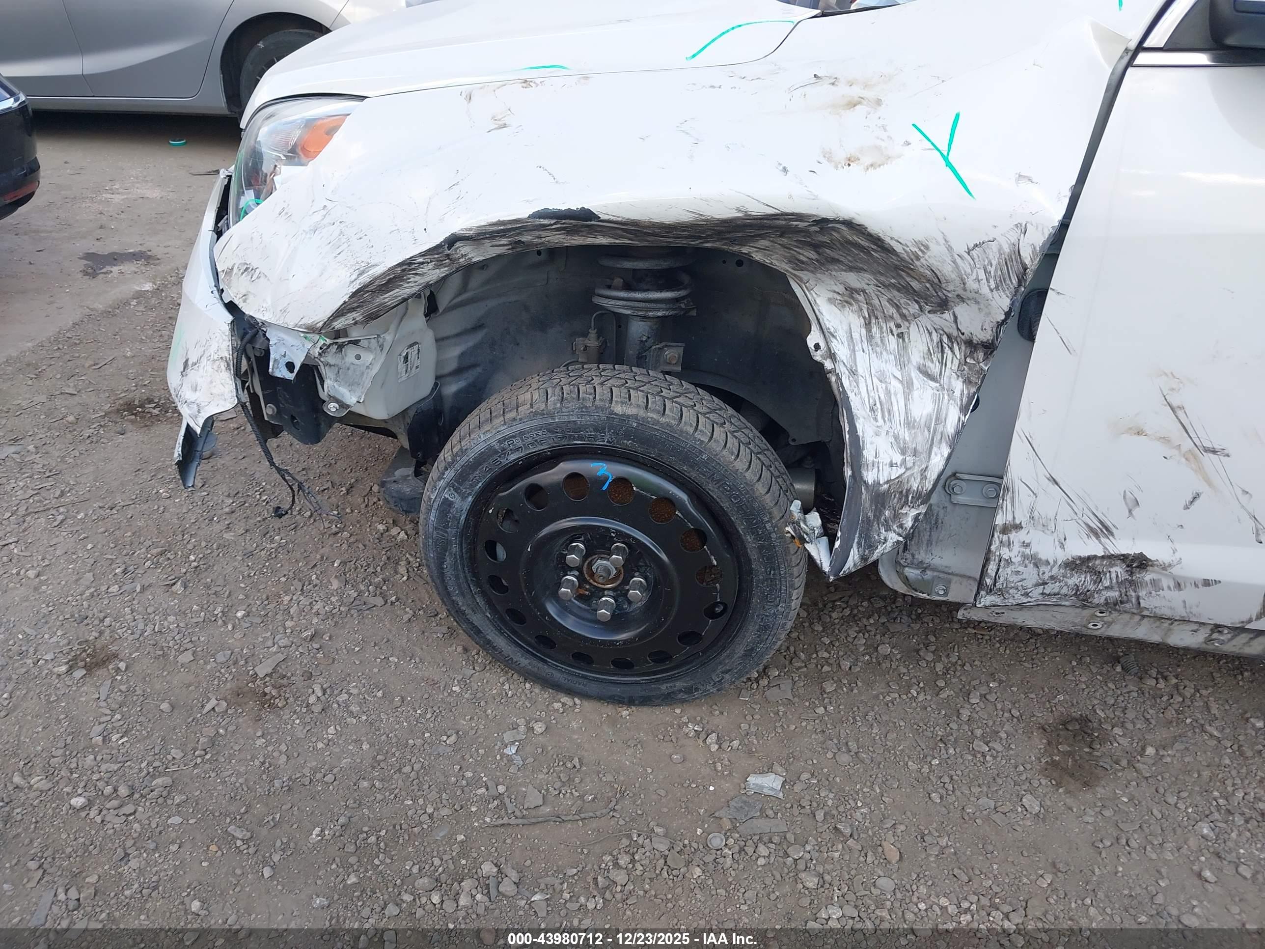 CHEVROLET EQUINOX image 6
