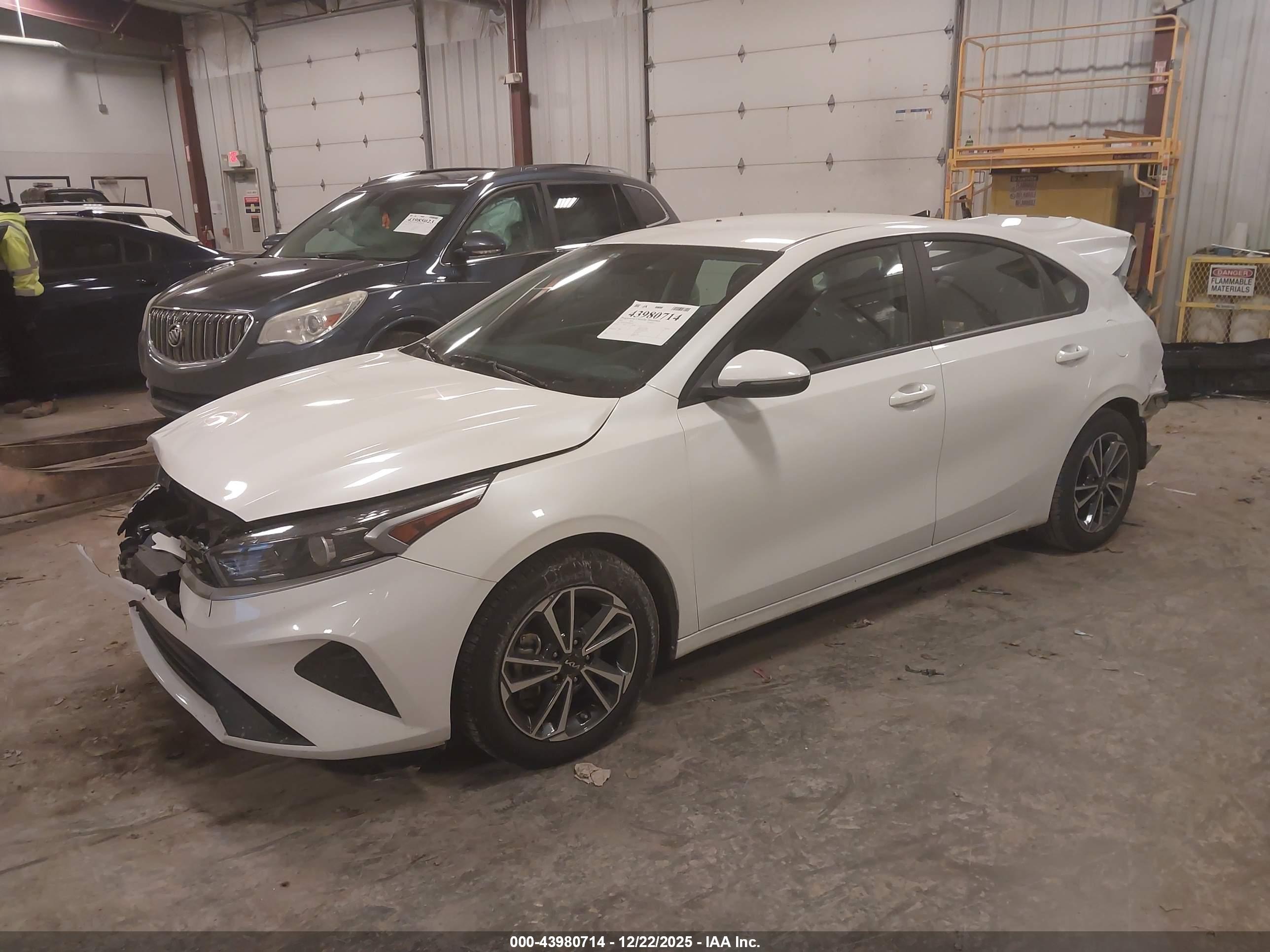 KIA FORTE image 2