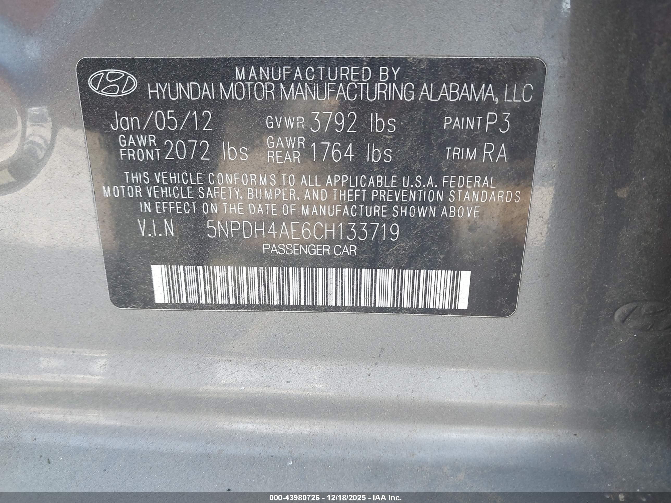 HYUNDAI ELANTRA image 9